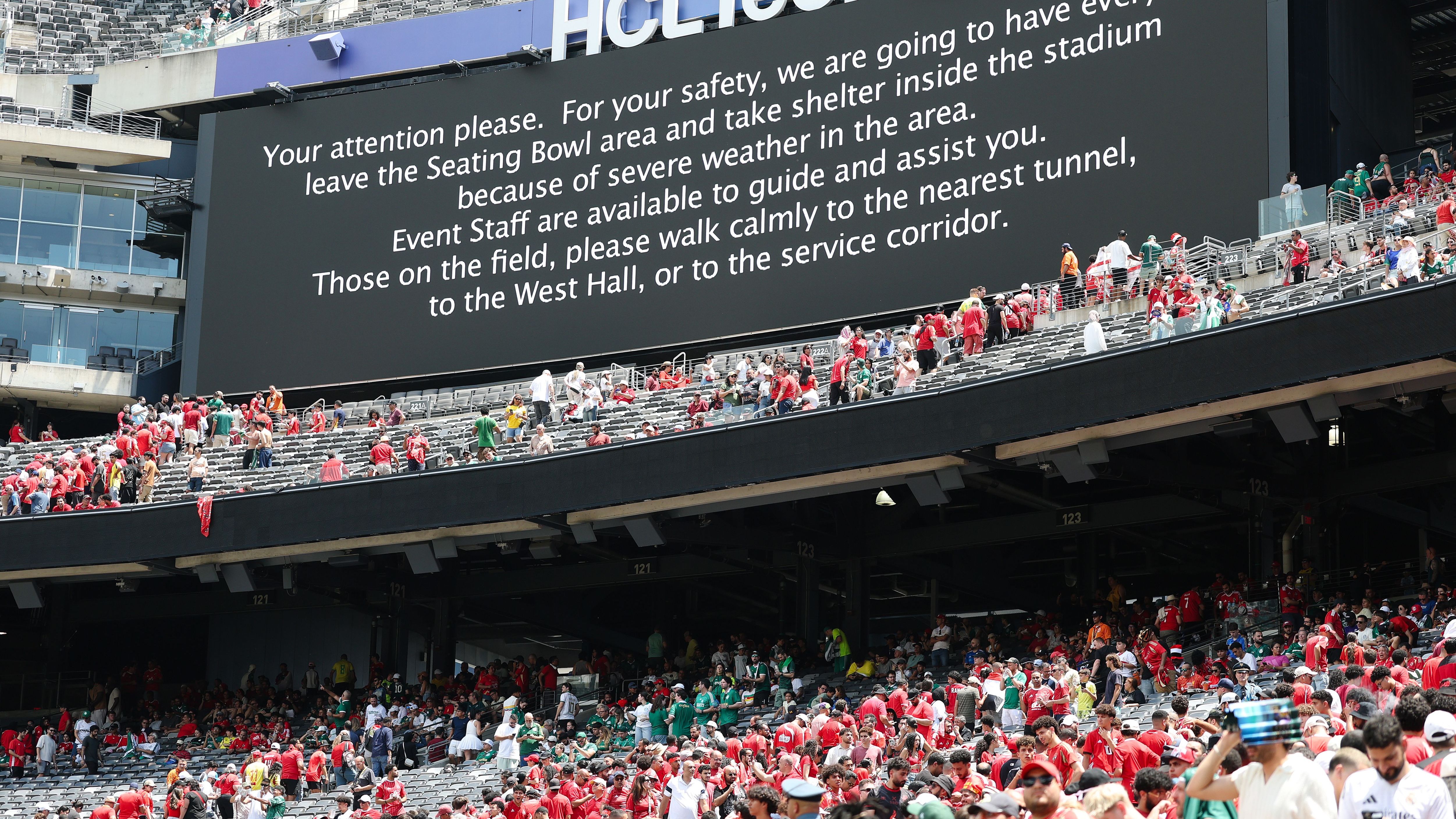 SE Palmeiras v Al Ahly SC: Group A - FIFA Club World Cup 2025