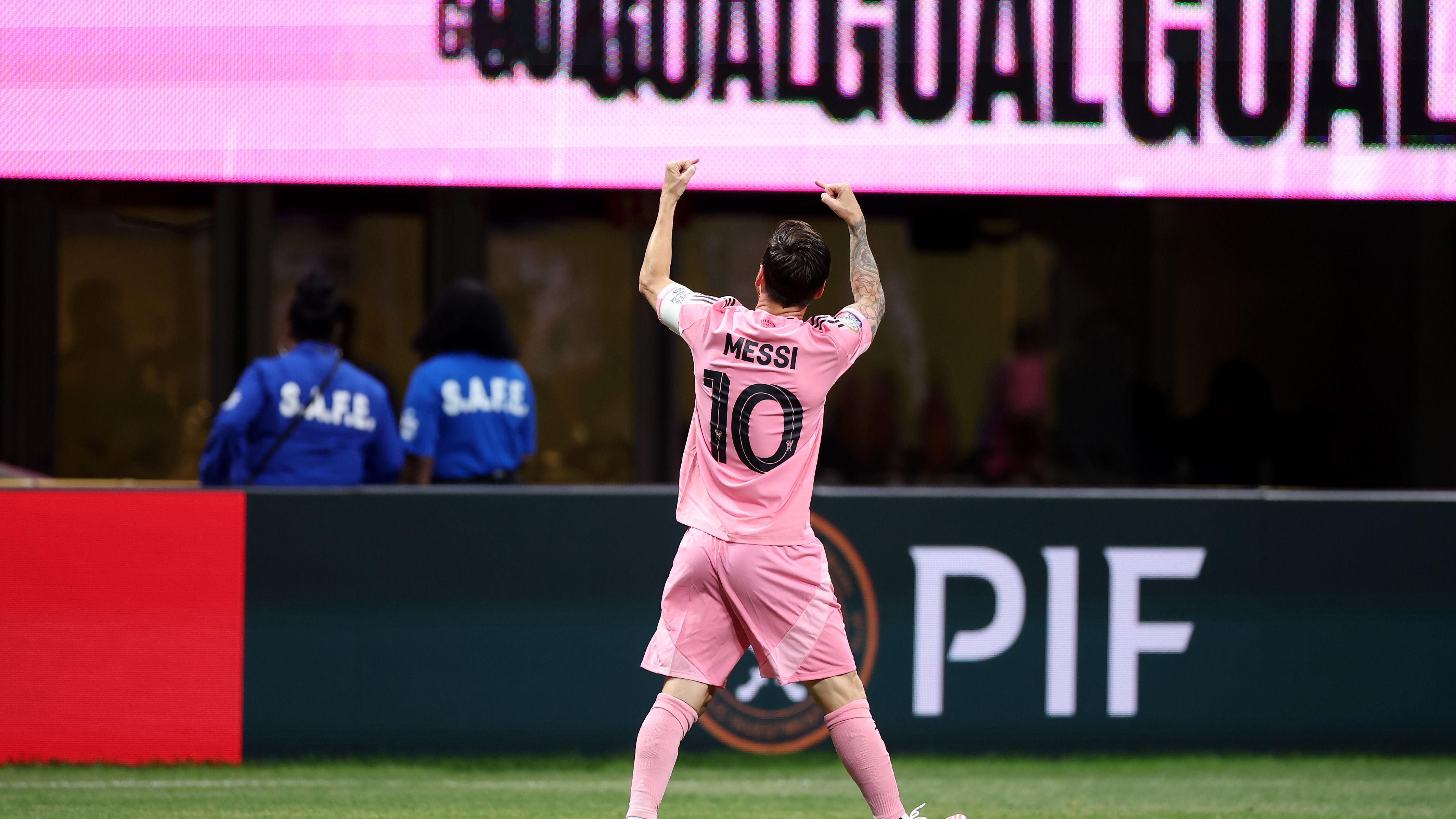 Inter Miami CF v FC Porto: Group A - FIFA Club World Cup 2025