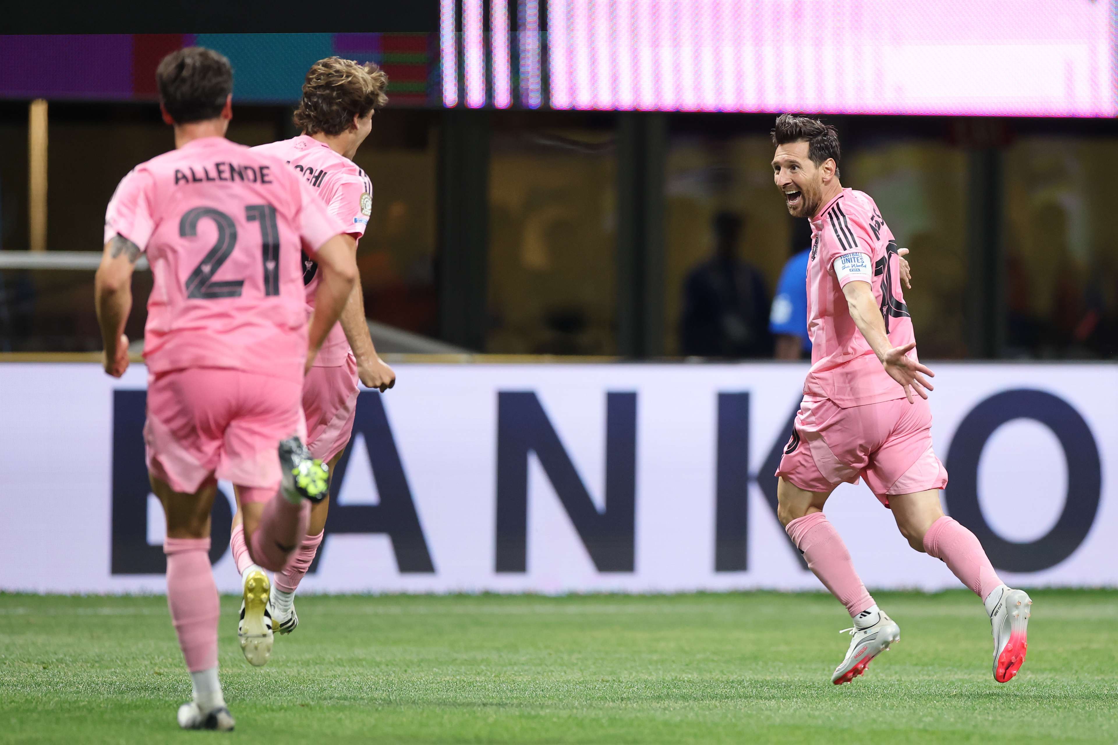 Inter Miami CF v FC Porto: Group A - FIFA Club World Cup 2025