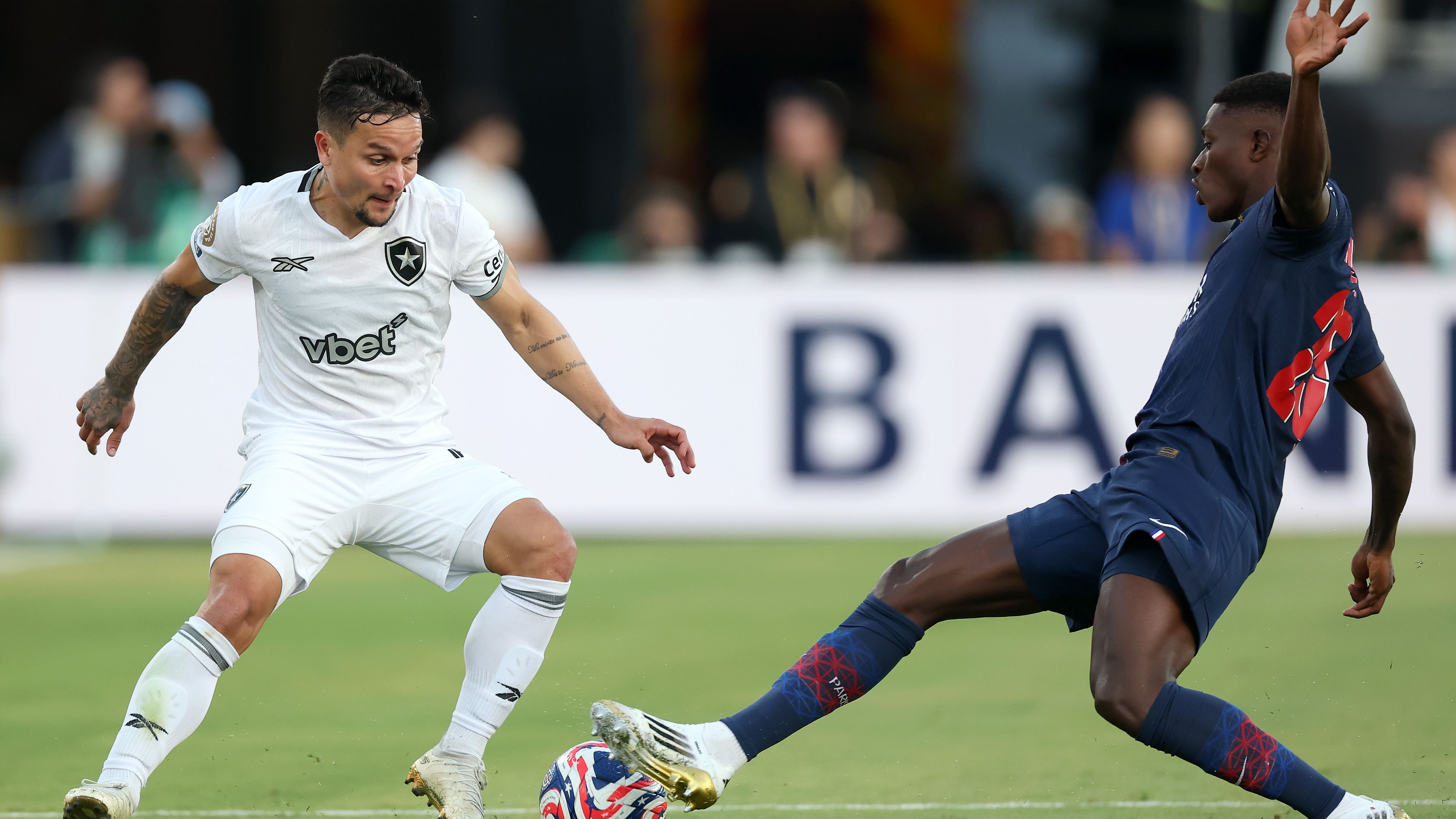 Paris Saint-Germain FC v Botafogo FR: Group B - FIFA Club World Cup 2025
