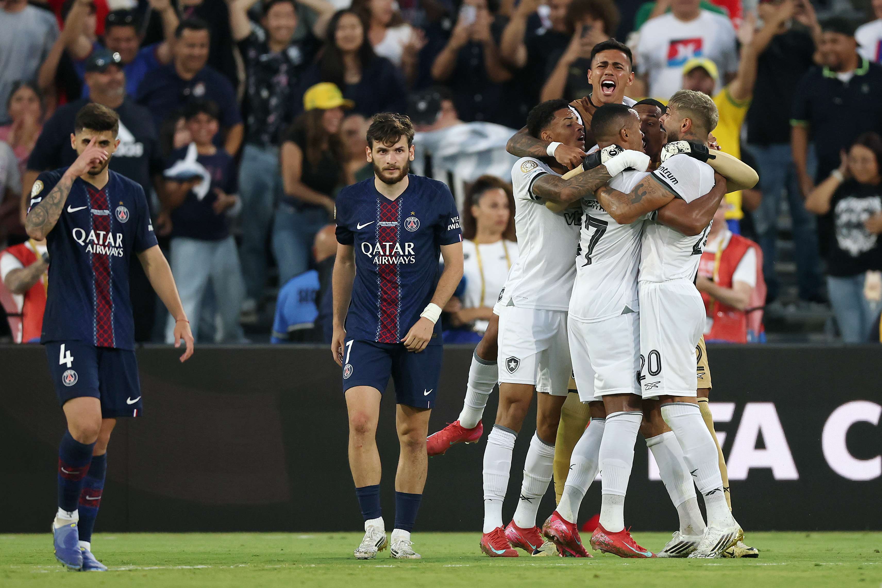 Paris Saint-Germain FC v Botafogo FR: Group B - FIFA Club World Cup 2025