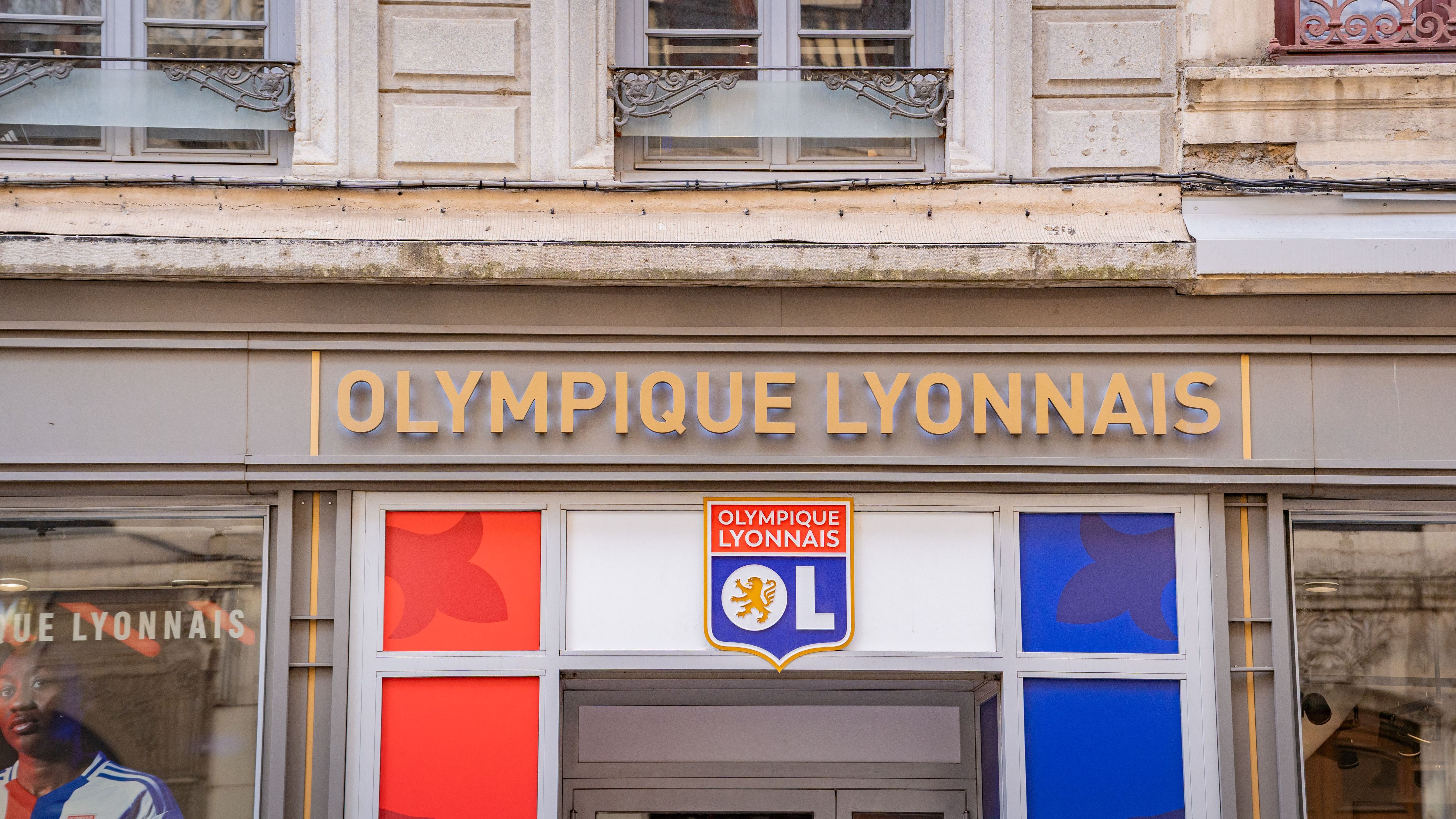FRANCE-SPORT-POLITICS-SUPPORTERS-BANNERS-TEXTOR-DEHORS-LYON-JUNE
