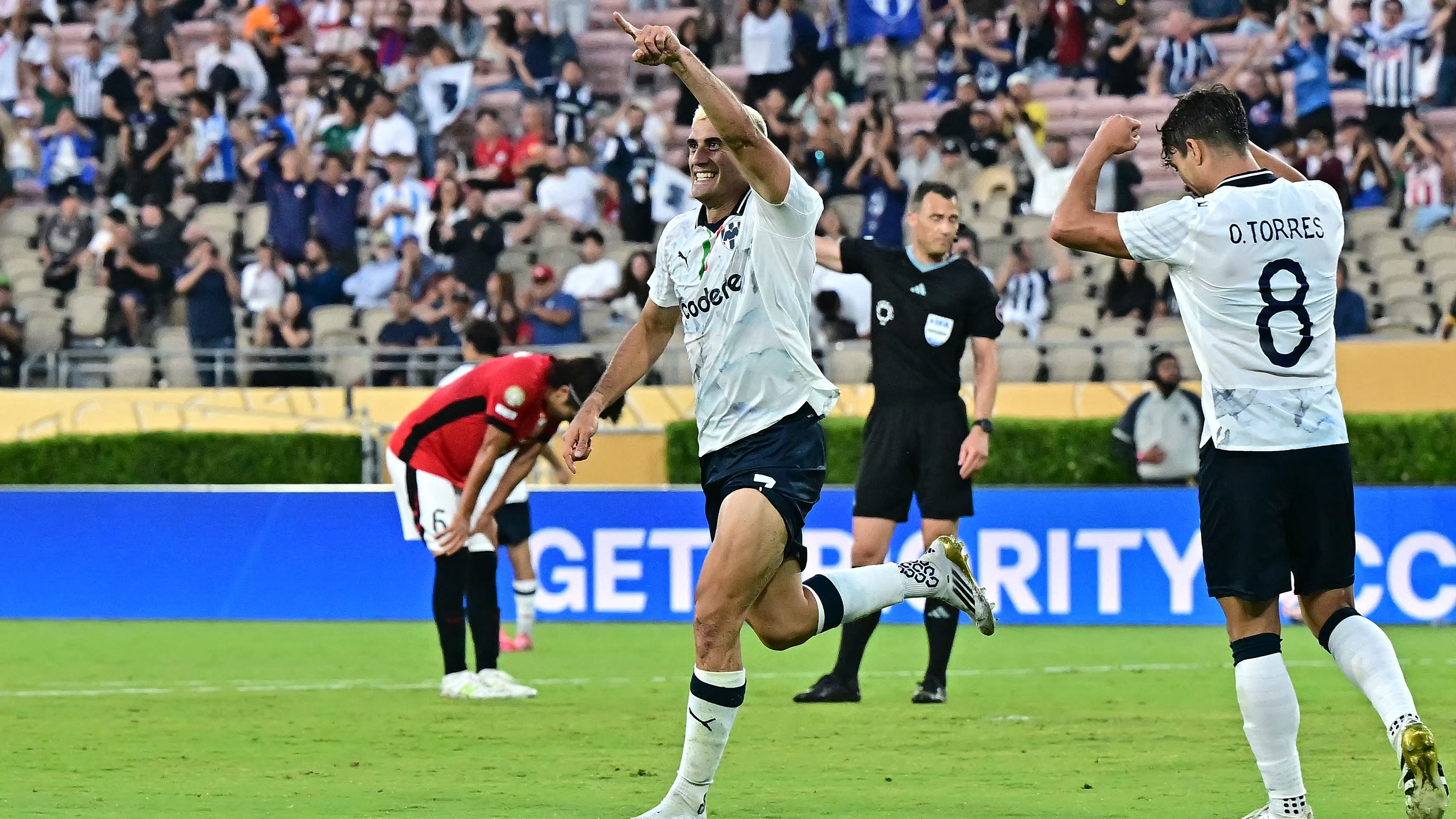 FBL-WC-CLUB-2025-MATCH44-URAWA-MONTERREY