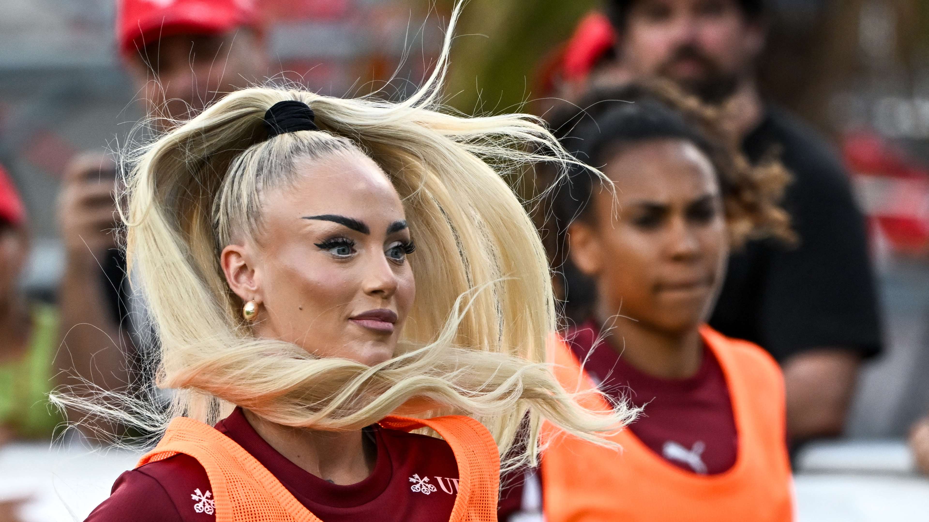 FBL-WOMEN-FRIENDLY-SUI-CZE