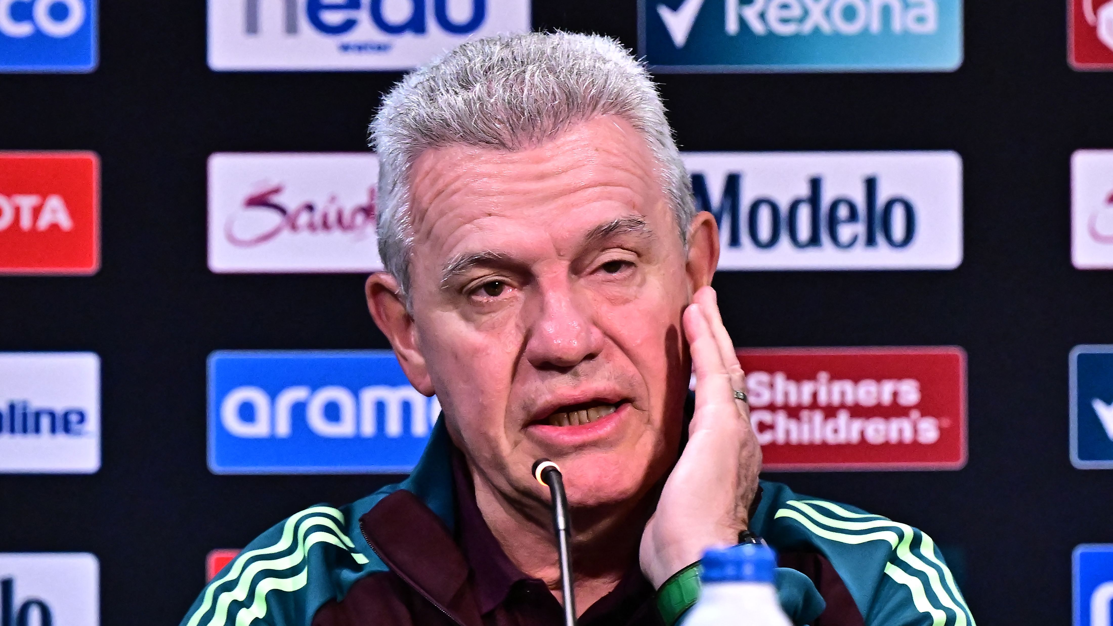 'It bothers me, it irritates me' - Mexico manager Javier Aguirre concerned about lack of clinical edge by El Tri's strikers | Goal.com UK