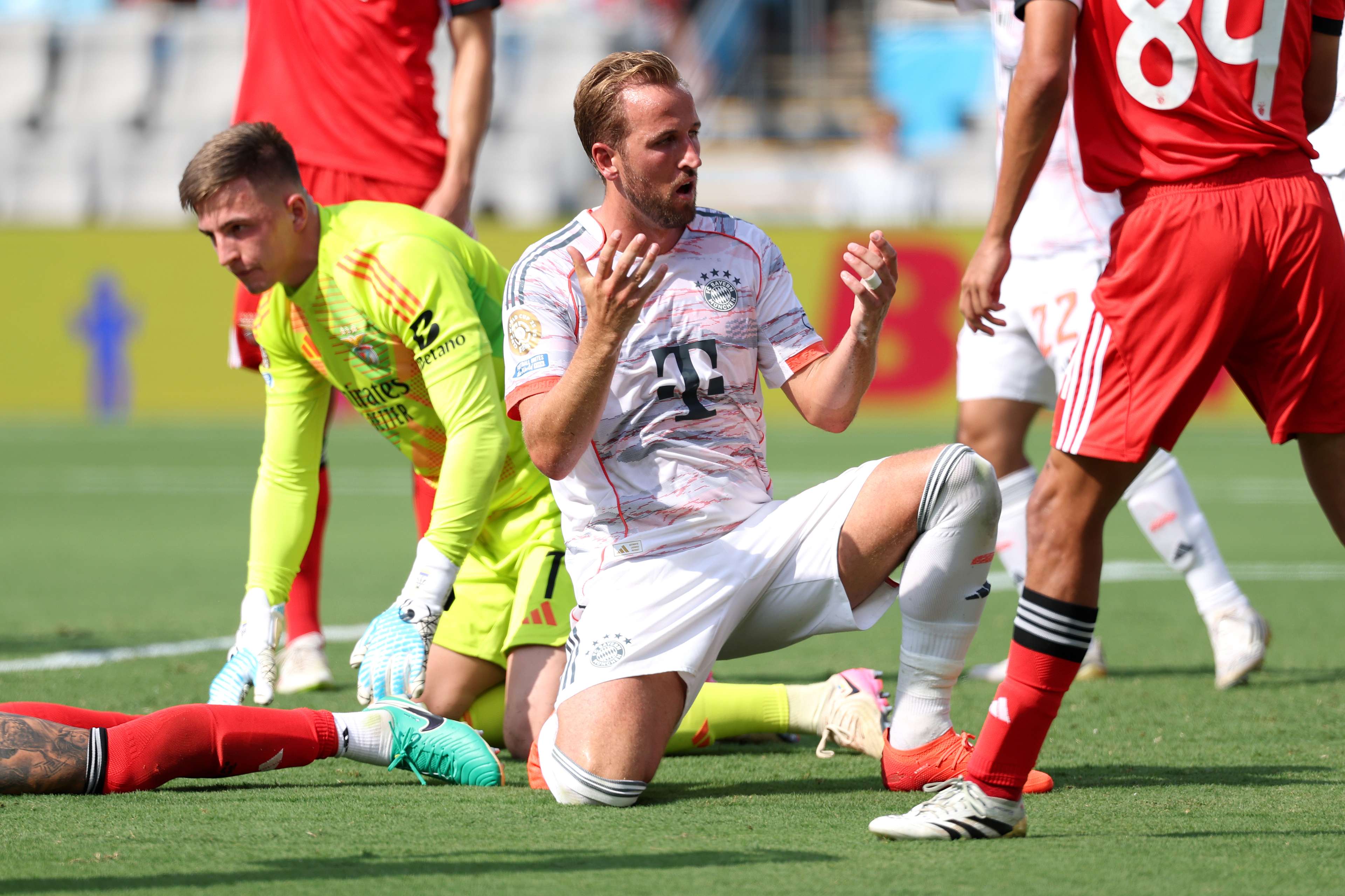 СЛ Бенфика против ФК Бавария Мюнхен: Группа C - Клубный чемпионат мира ФИФА 2025