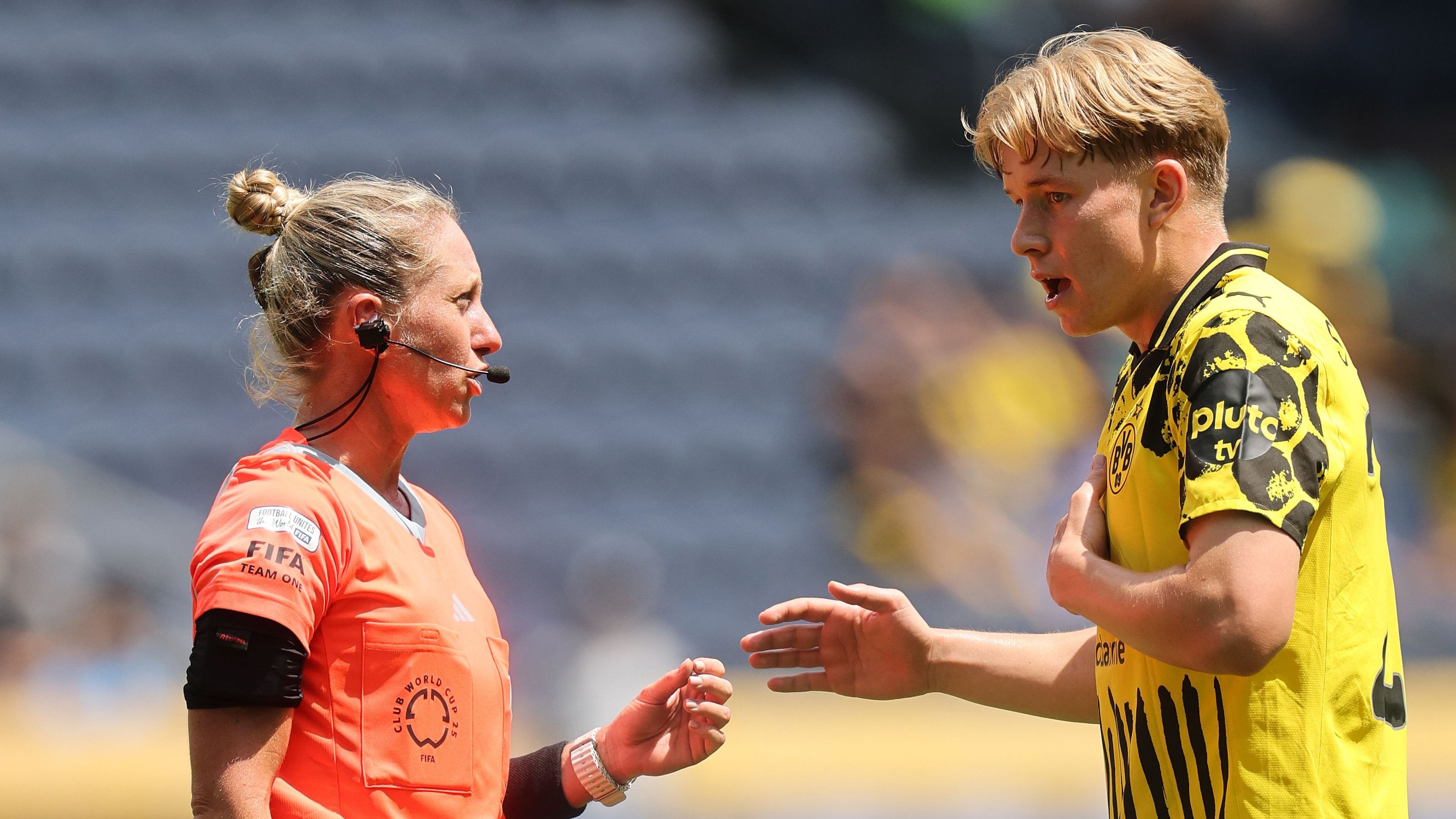 Borussia Dortmund v Ulsan HD FC: Group F - FIFA Club World Cup 2025