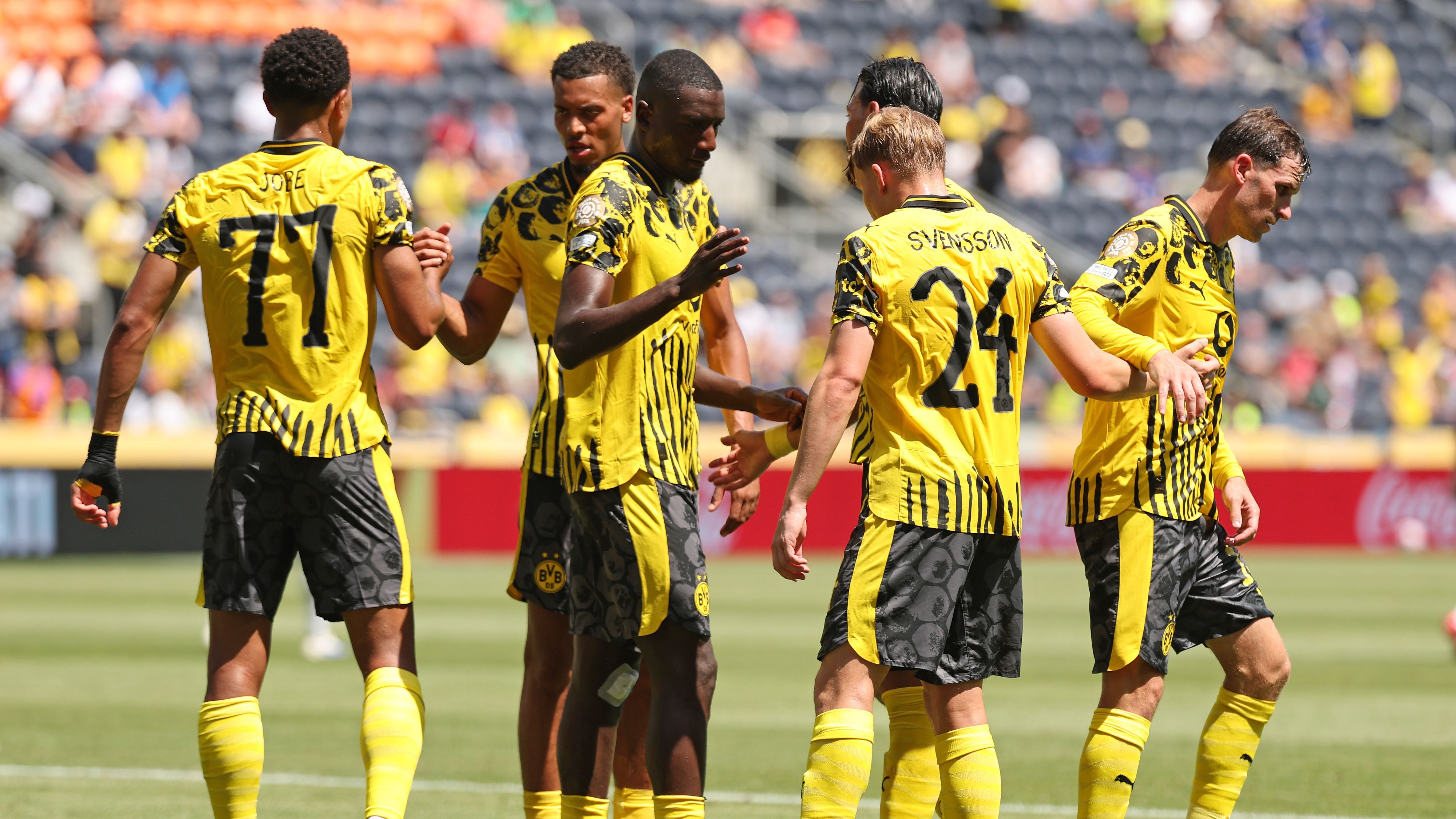 Borussia Dortmund v Ulsan HD FC: Group F - FIFA Club World Cup 2025