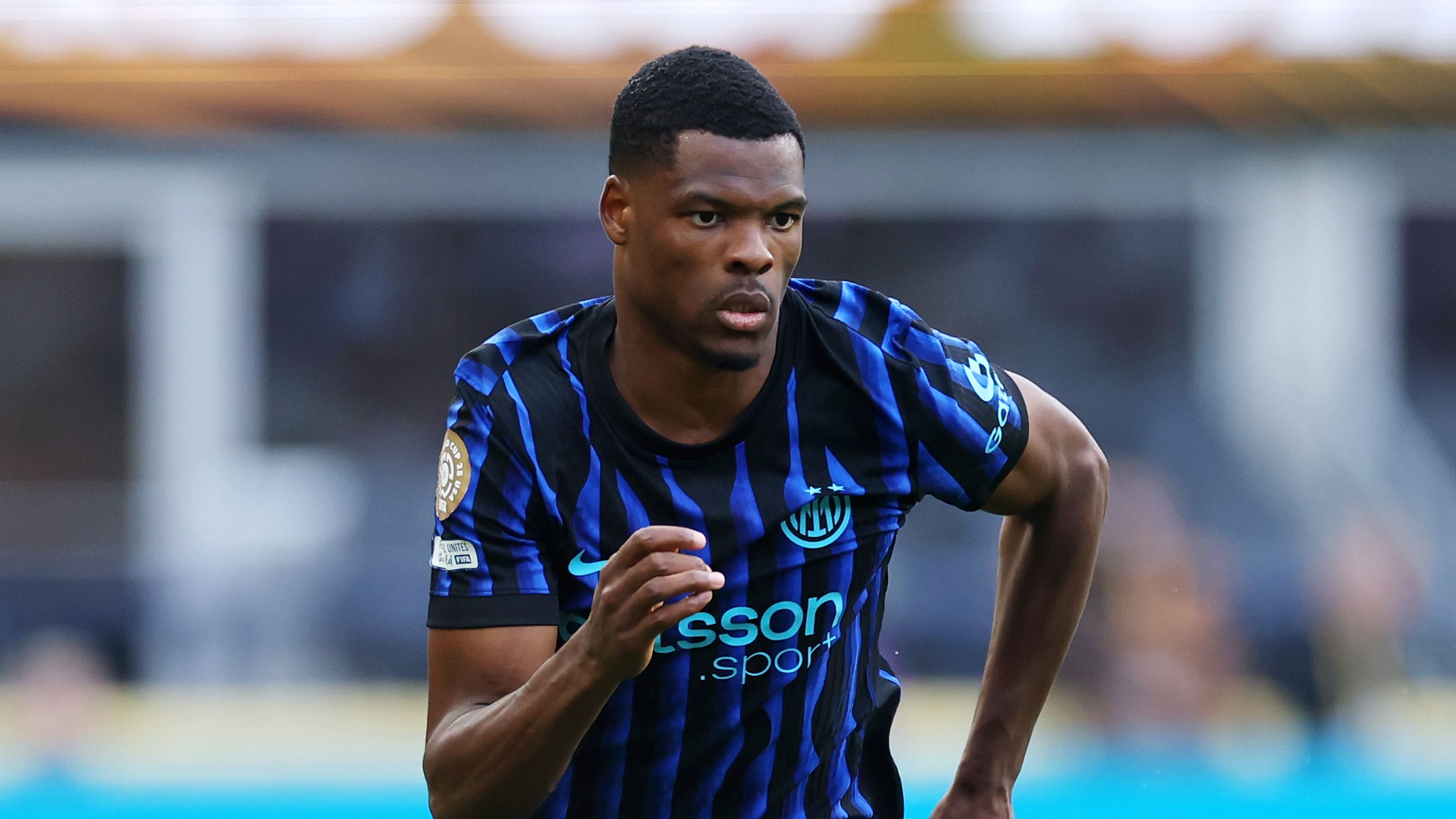 Barcelona interested in Inter's Champions League hero Denzel Dumfries as marauding full-back's cut-price release clause emerges | Goal.com UK