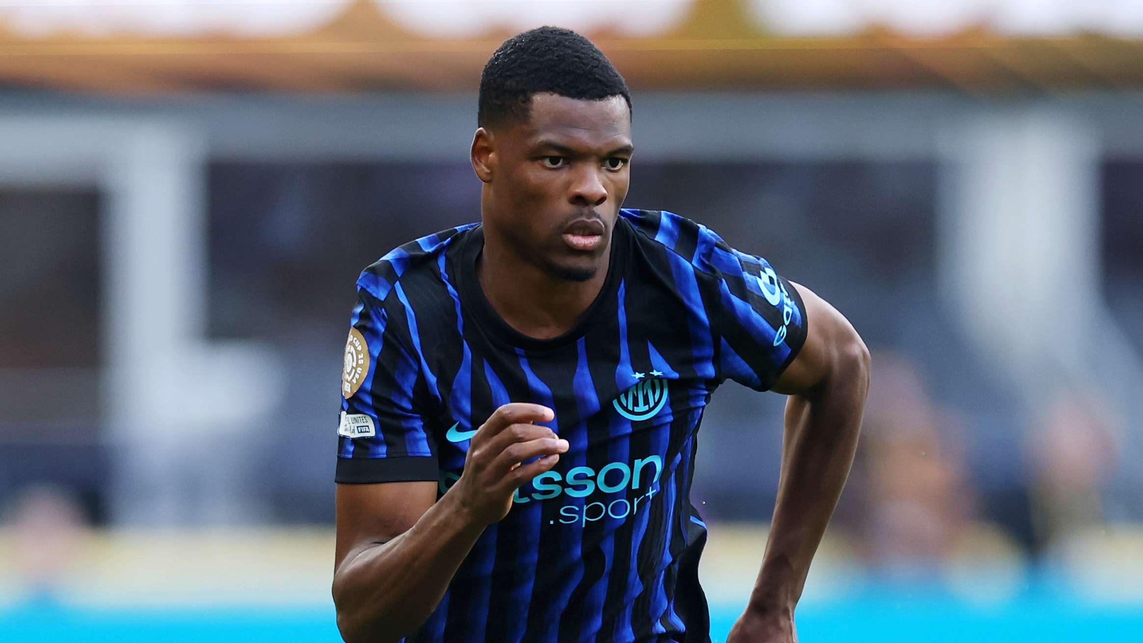 Barcelona interested in Inter's Champions League hero Denzel Dumfries as marauding full-back's cut-price release clause emerges | Goal.com