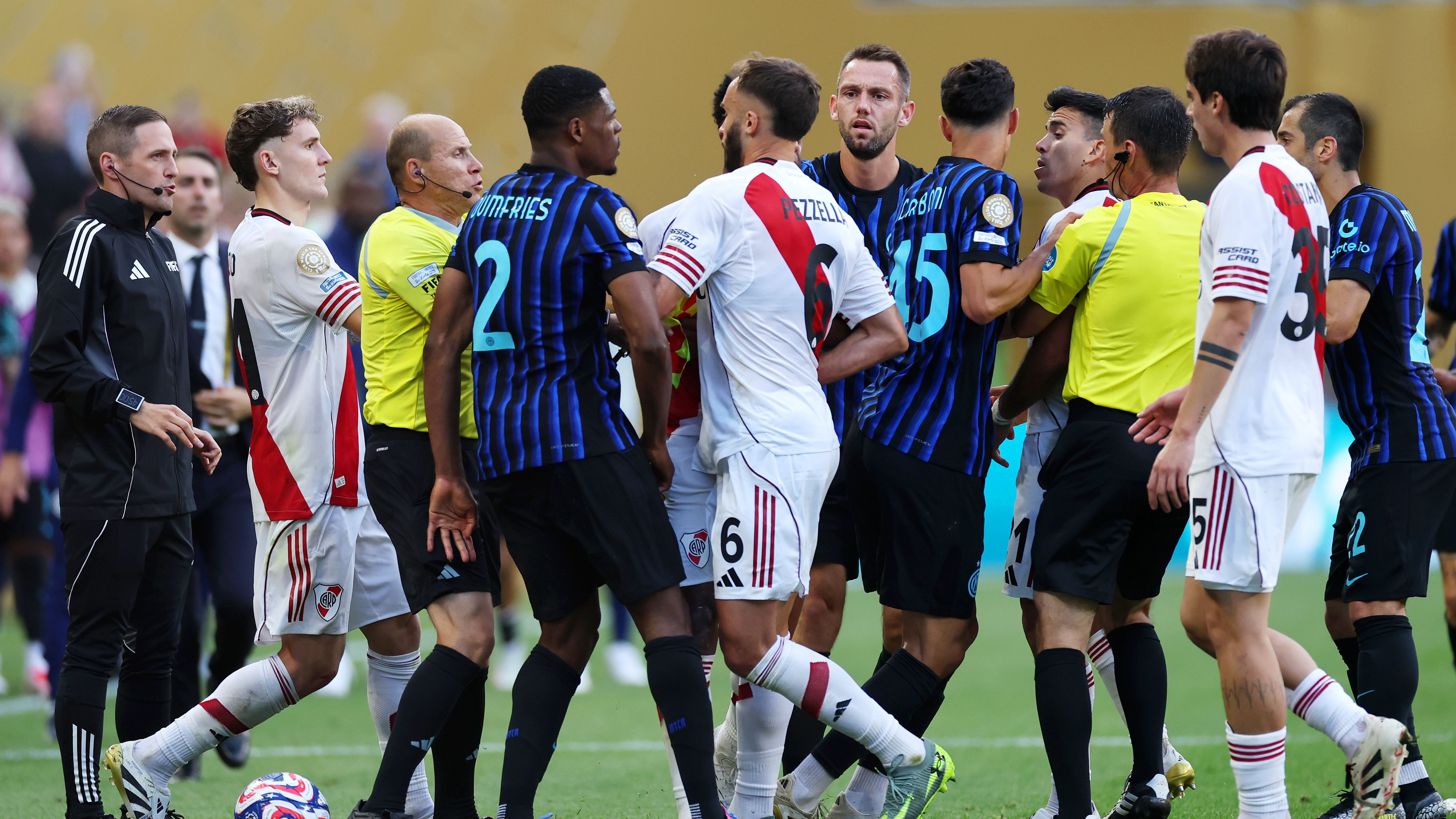 FC Internazionale Milano v CA River Plate: Group E - FIFA Club World Cup 2025