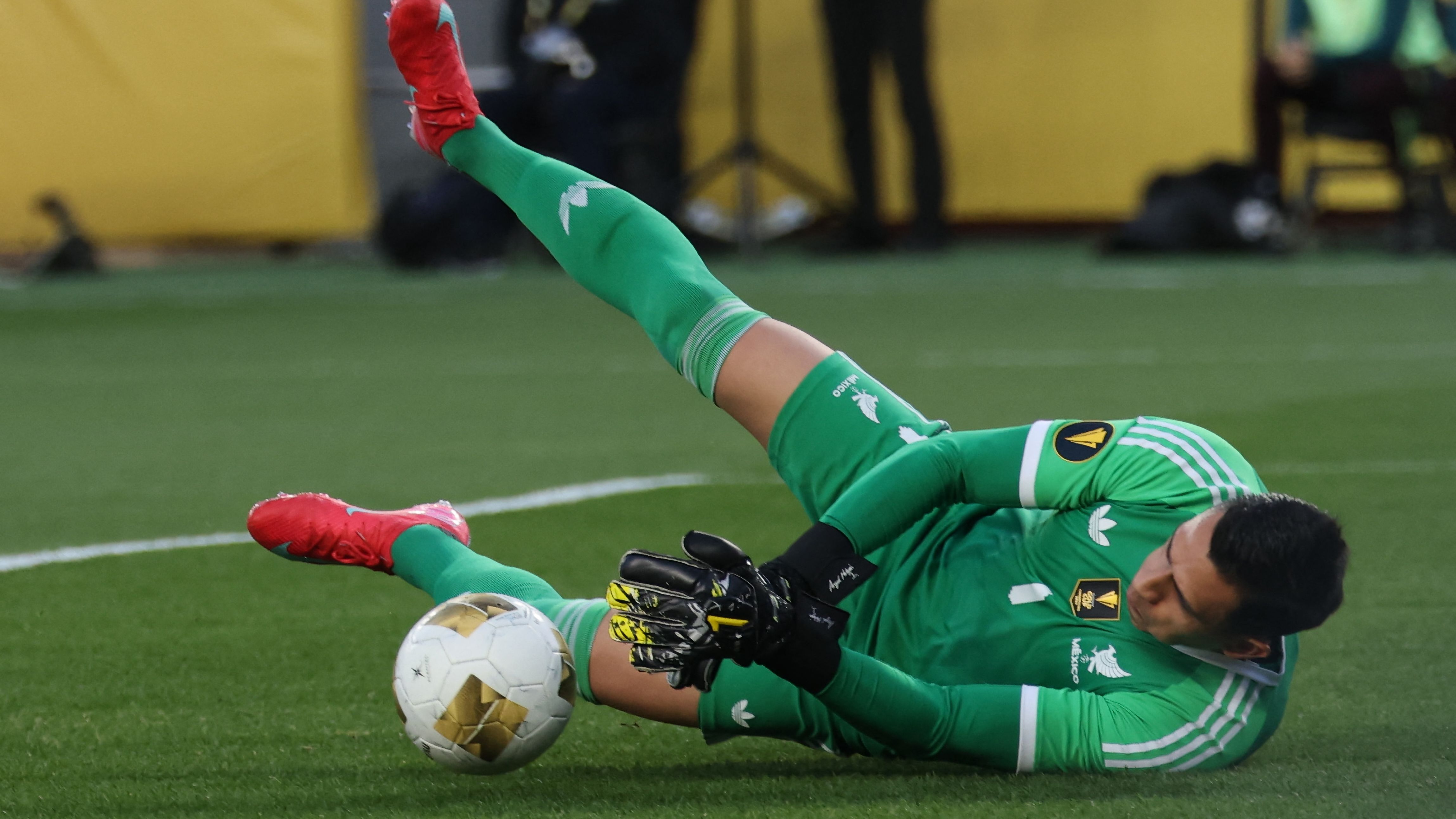 FBL-CONCACAF-GOLDCUP-MEX-HON