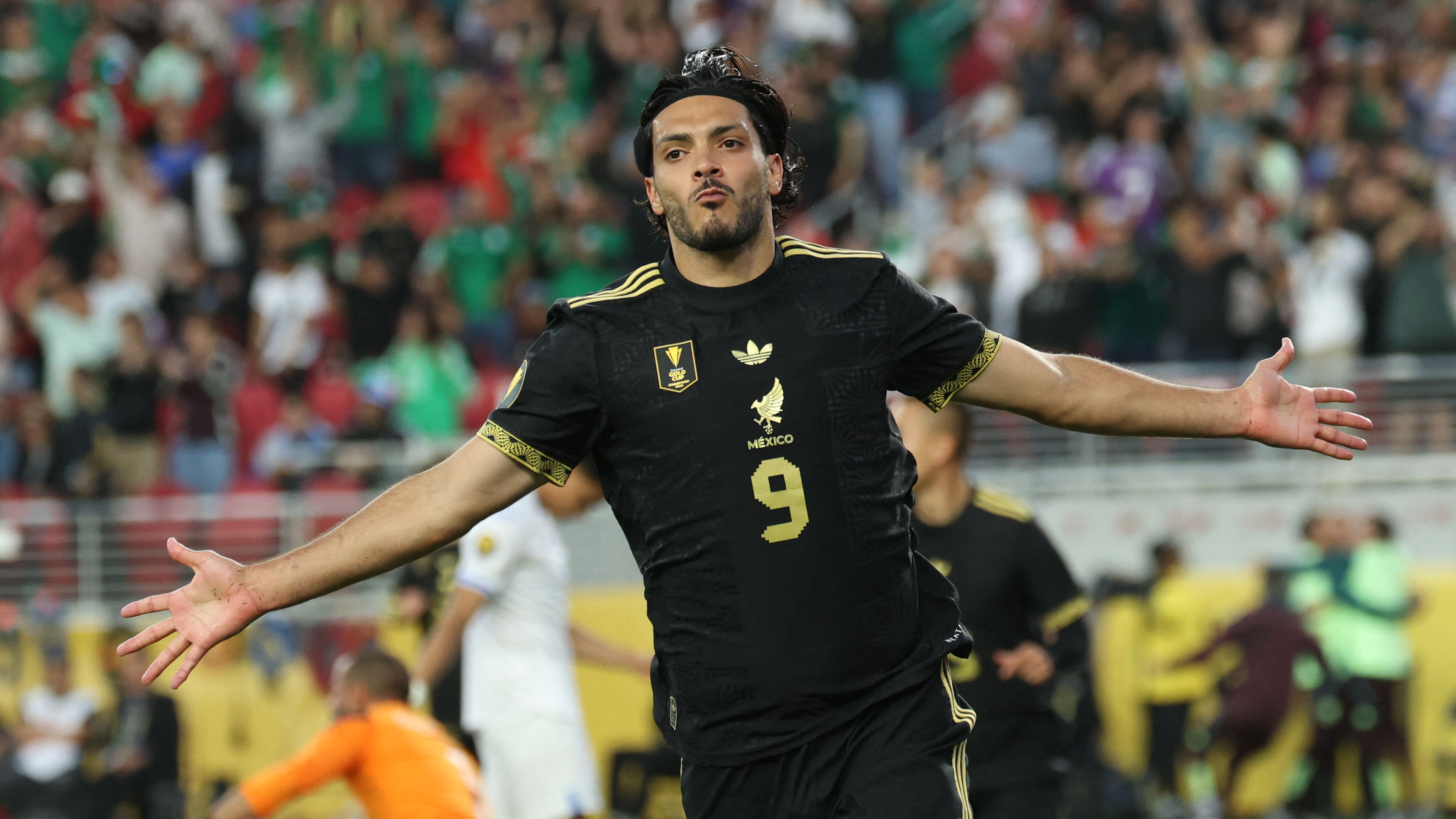 TOPSHOT-FBL-CONCACAF-GOLDCUP-MEX-HON