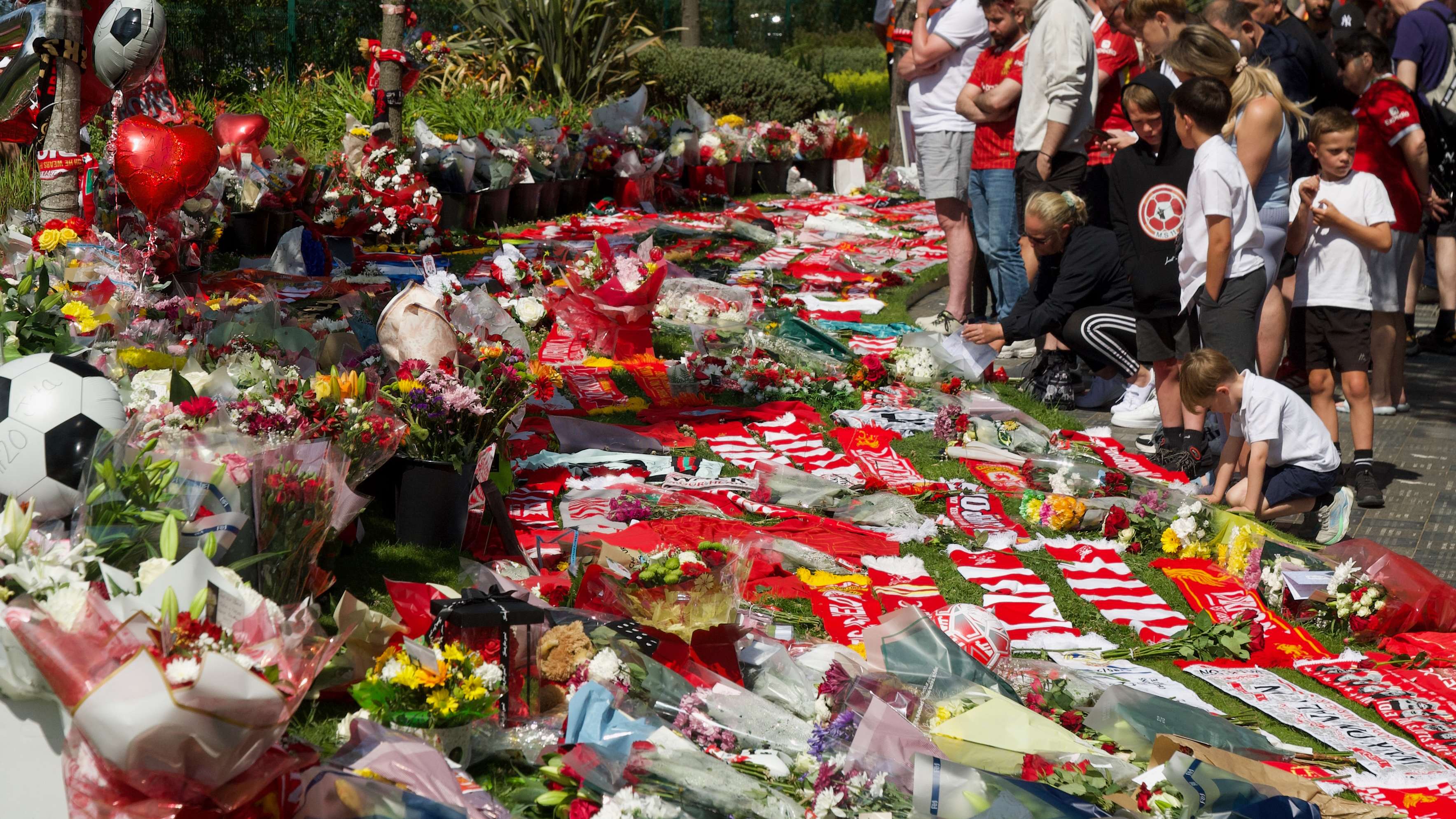 FBL-ENG-POR-PR-LIVERPOOL-JOTA-SPAIN-CRASH