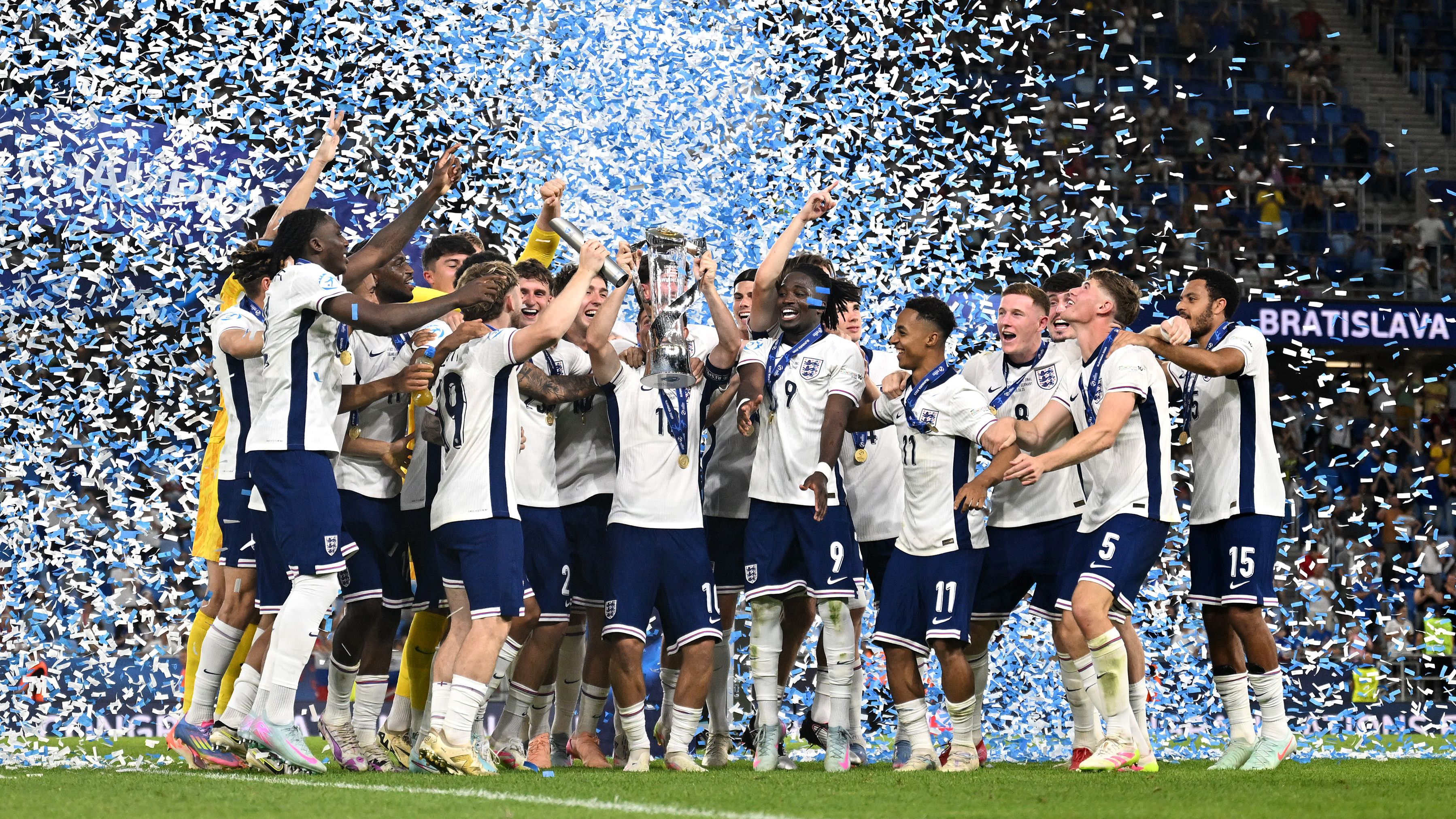 Inggris Juara Euro U-21 2025! Gol Dramatis Jonathan Rowe Di Perpanjangan Waktu Tumbangkan Jerman 3-2 | Goal.com Indonesia