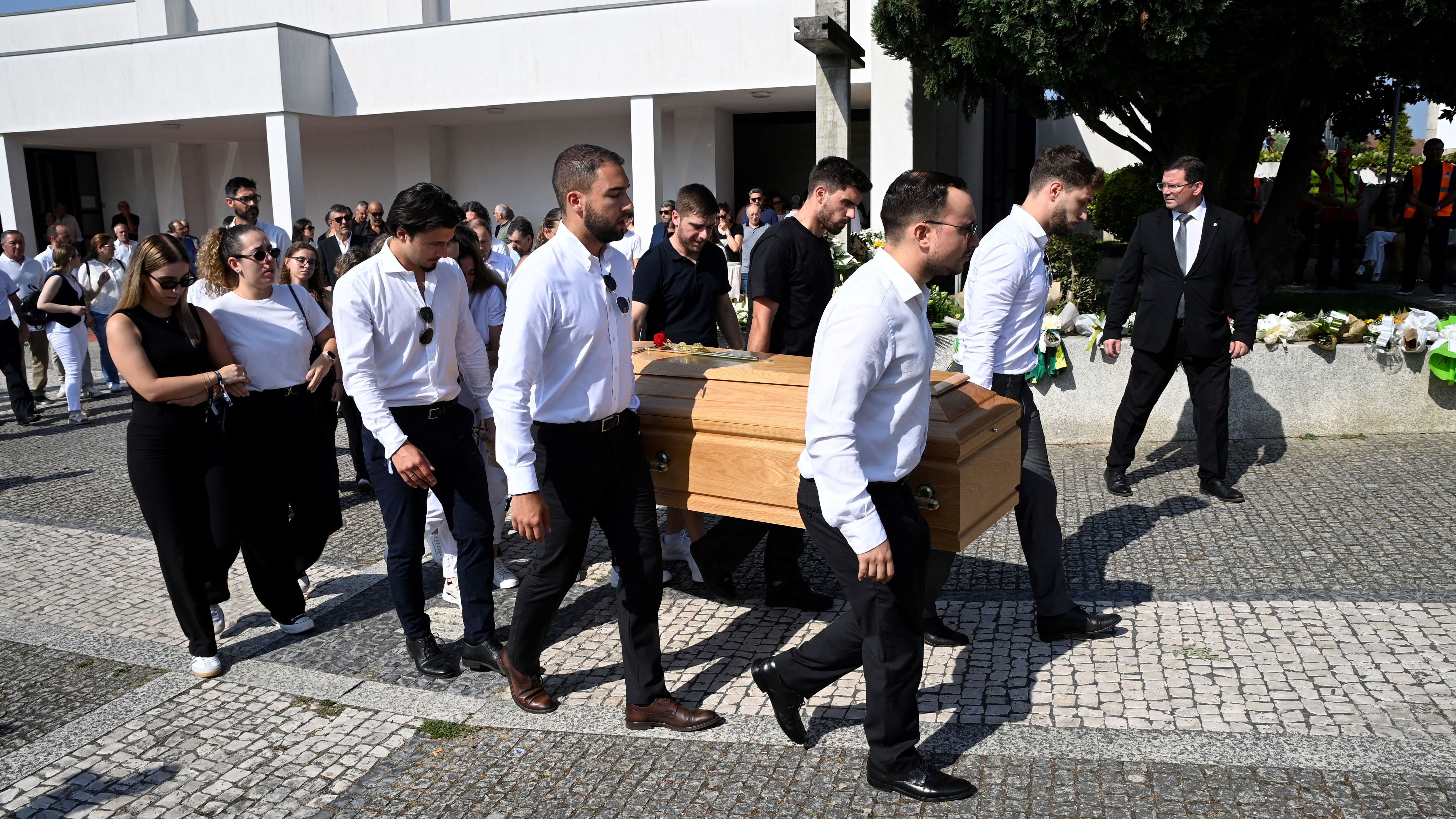 PORTUGAL-FBL-POR-ENG-LIVERPOOL-JOTA-MEMORIAL