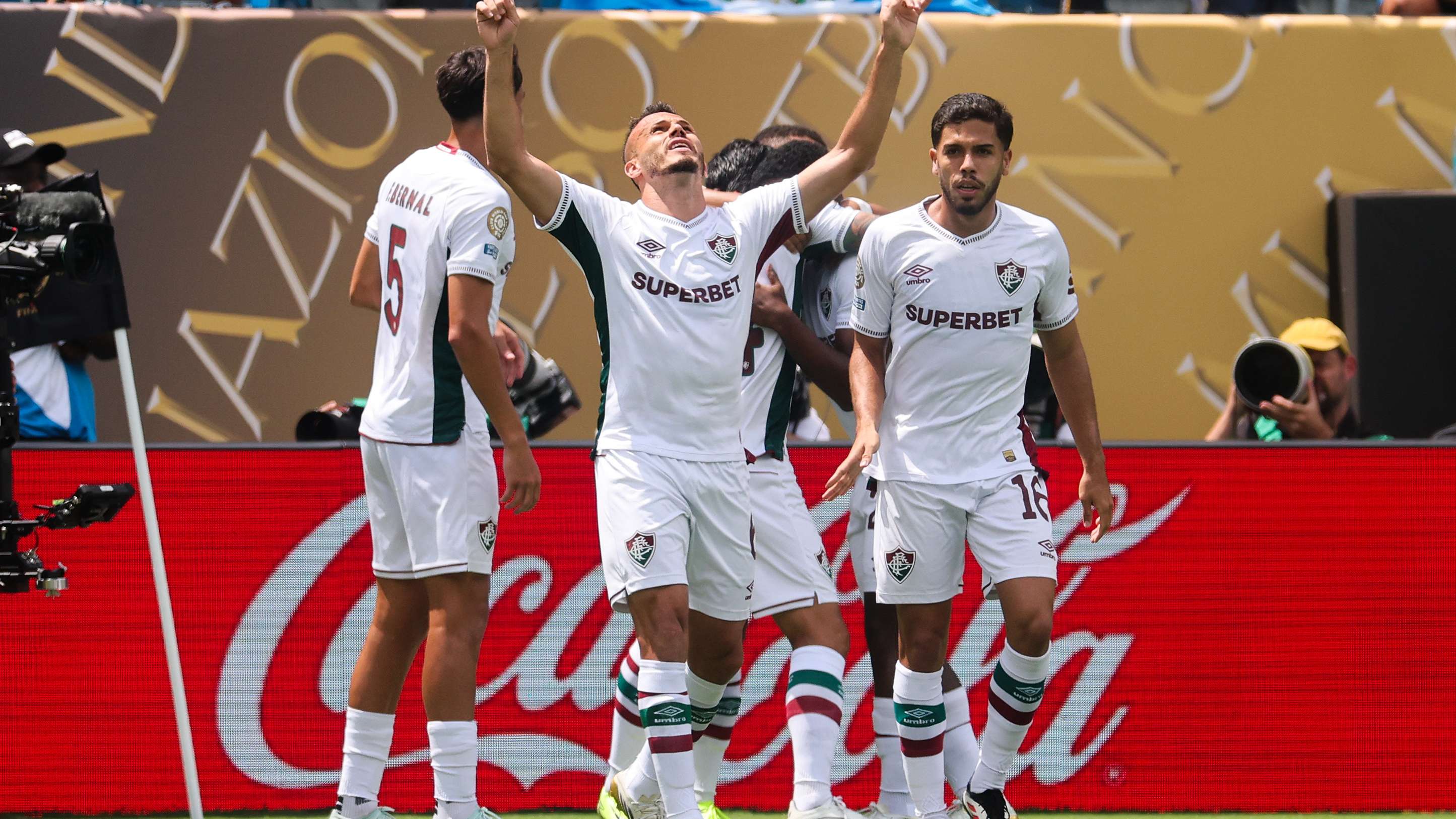 FC Internazionale Milano v Fluminense FC: Round Of 16 - FIFA Club World Cup 2025