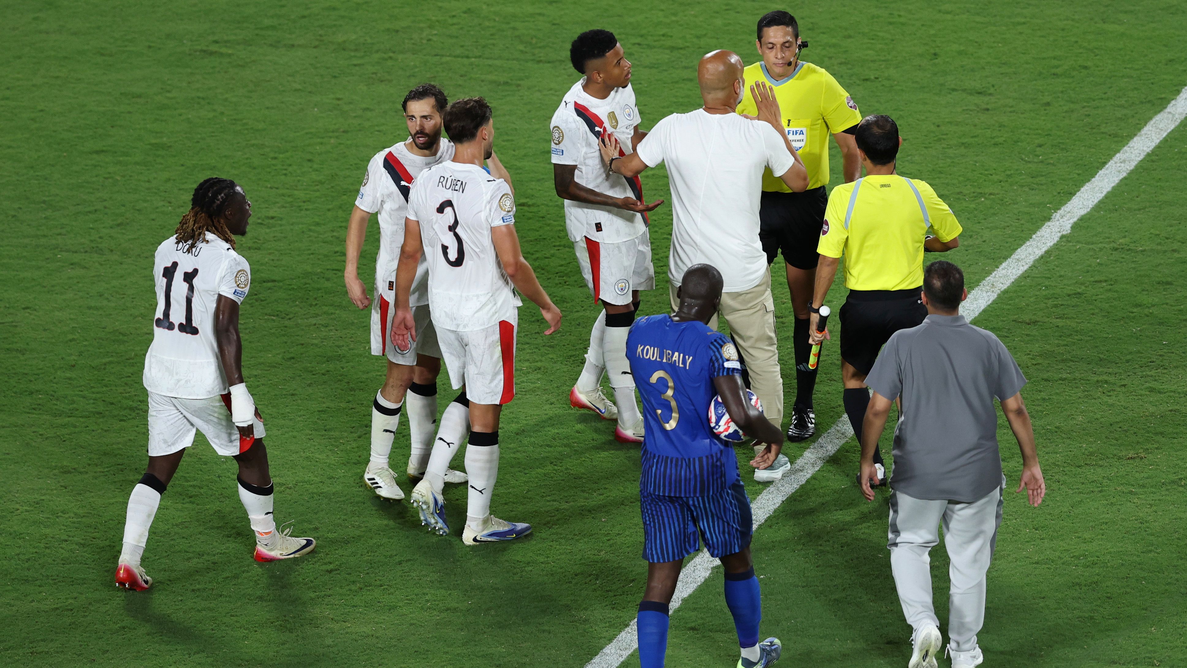 Manchester City FC v Al-Hilal: Round Of 16 - FIFA Club World Cup 2025