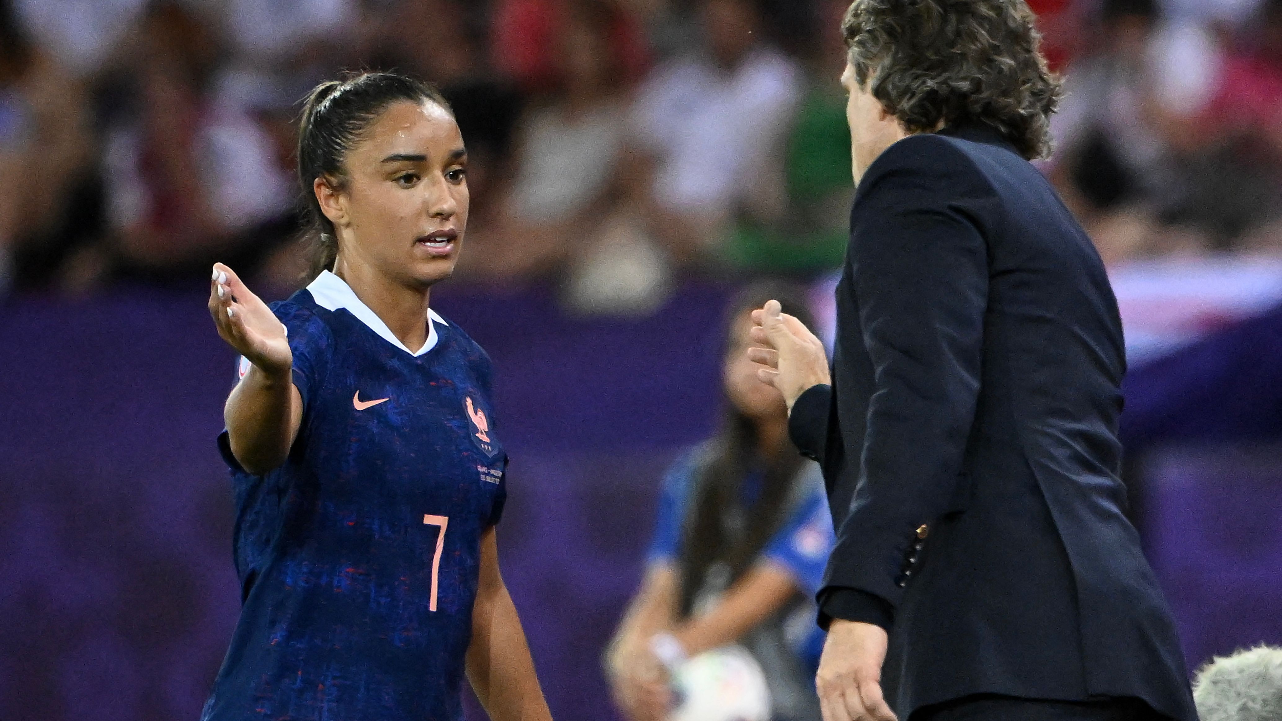 FBL-WOMEN-EURO-2025-MATCH7-FRA-ENG