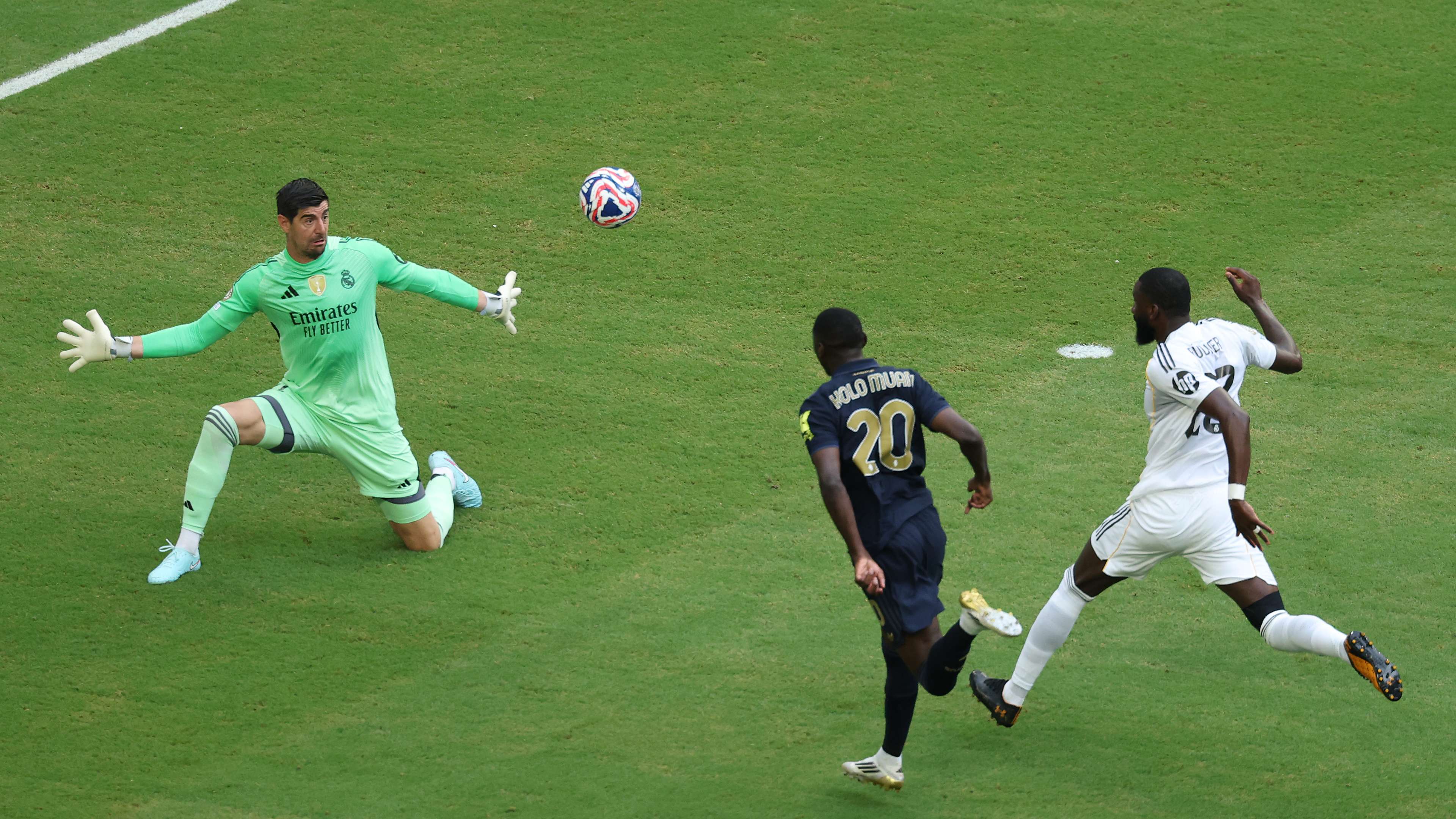 Real Madrid CF v Juventus FC: Round Of 16 - FIFA Club World Cup 2025