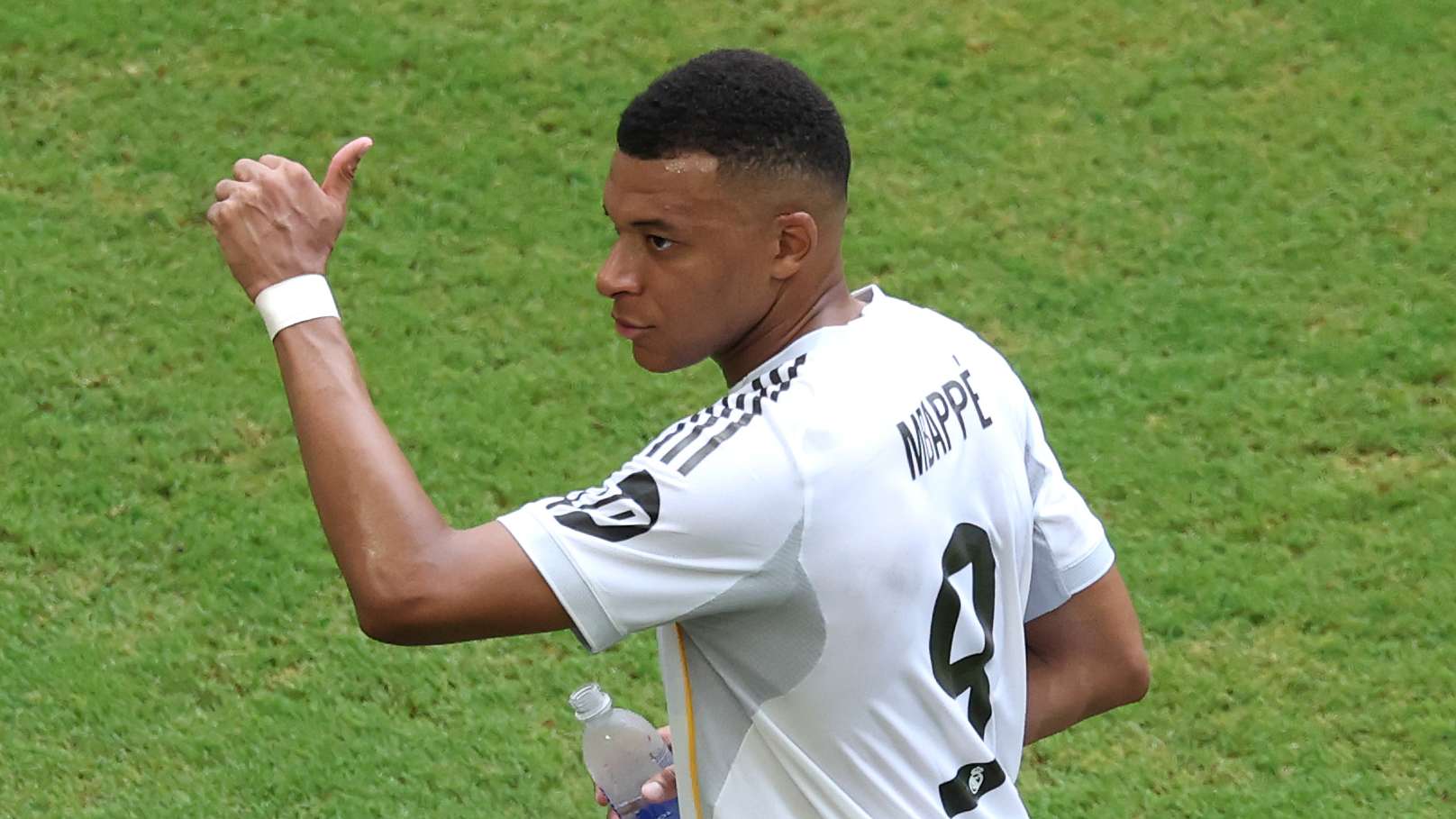 Real Madrid CF v Juventus FC: Round Of 16 - FIFA Club World Cup 2025