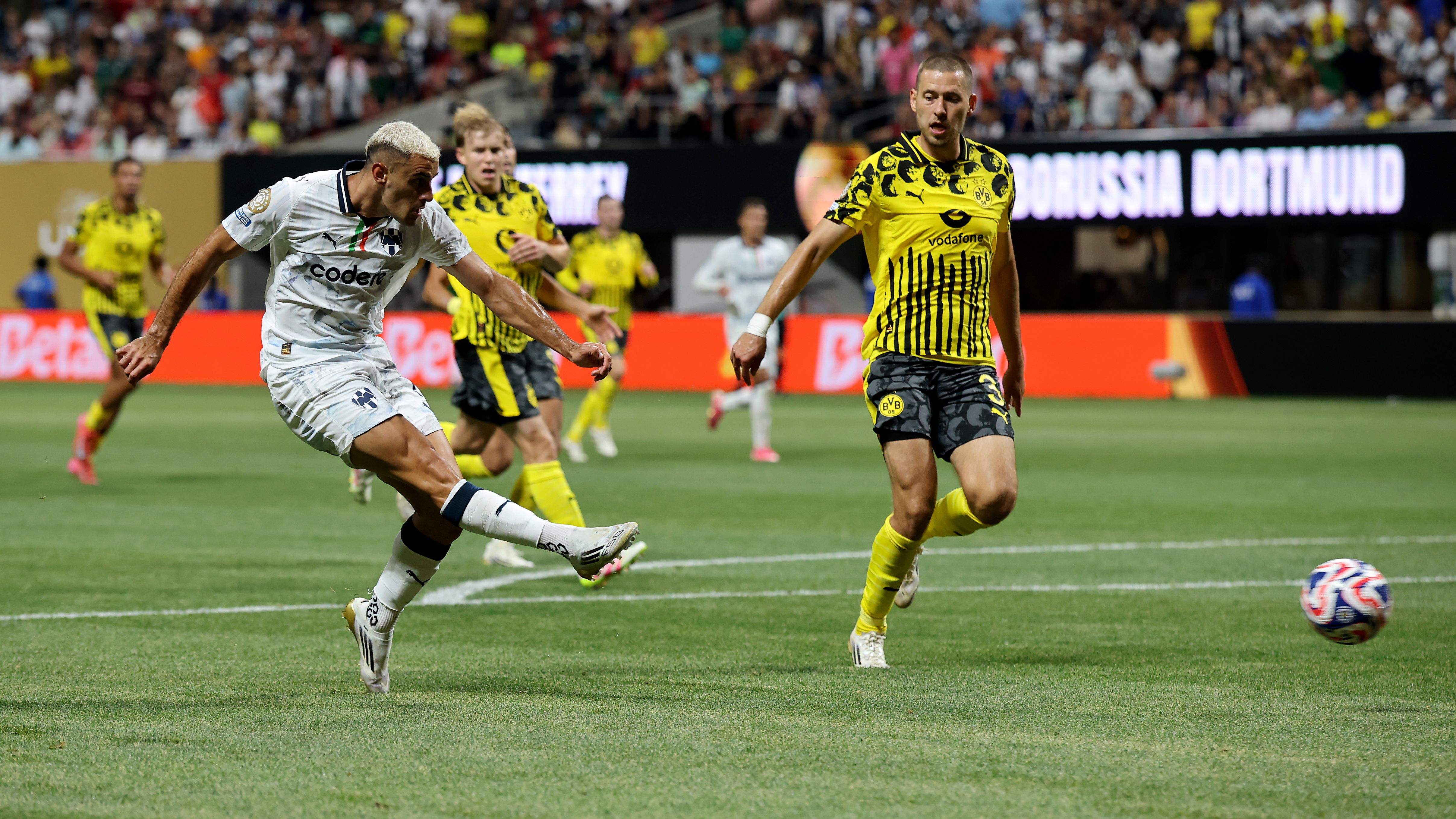 Borussia Dortmund v CF Monterrey: Round Of 16 - FIFA Club World Cup 2025