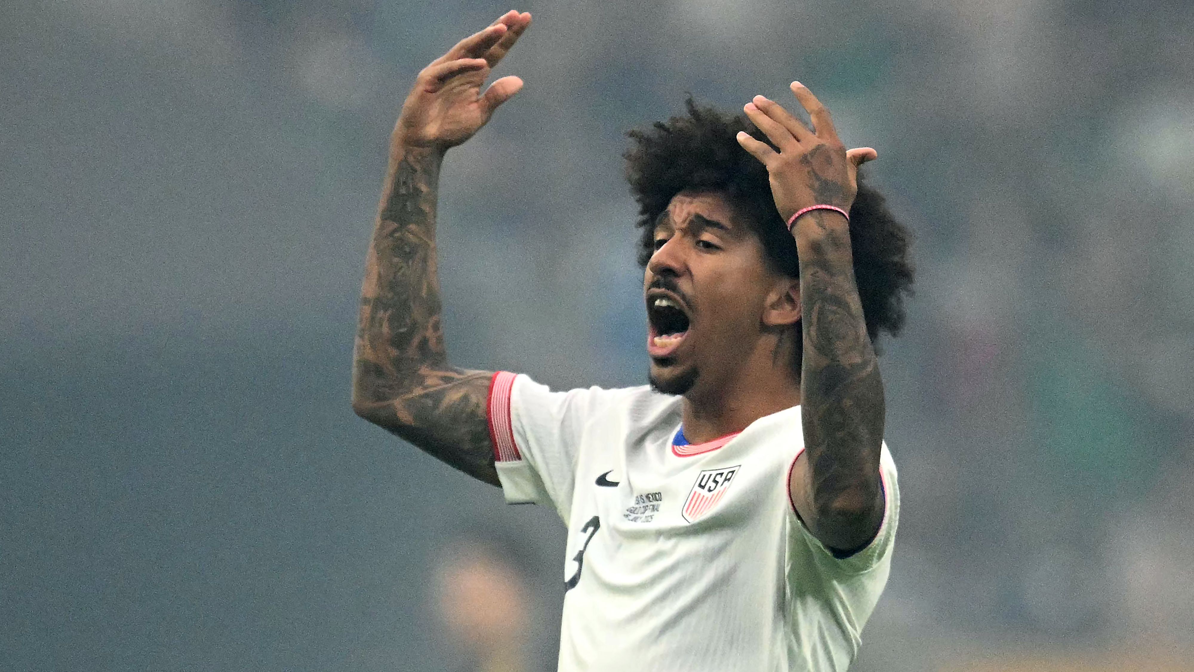 WATCH: USMNT's Chris Richards stuns Mexico with unbelievable header in the fourth minute of 2025 Gold Cup final | Goal.com UK