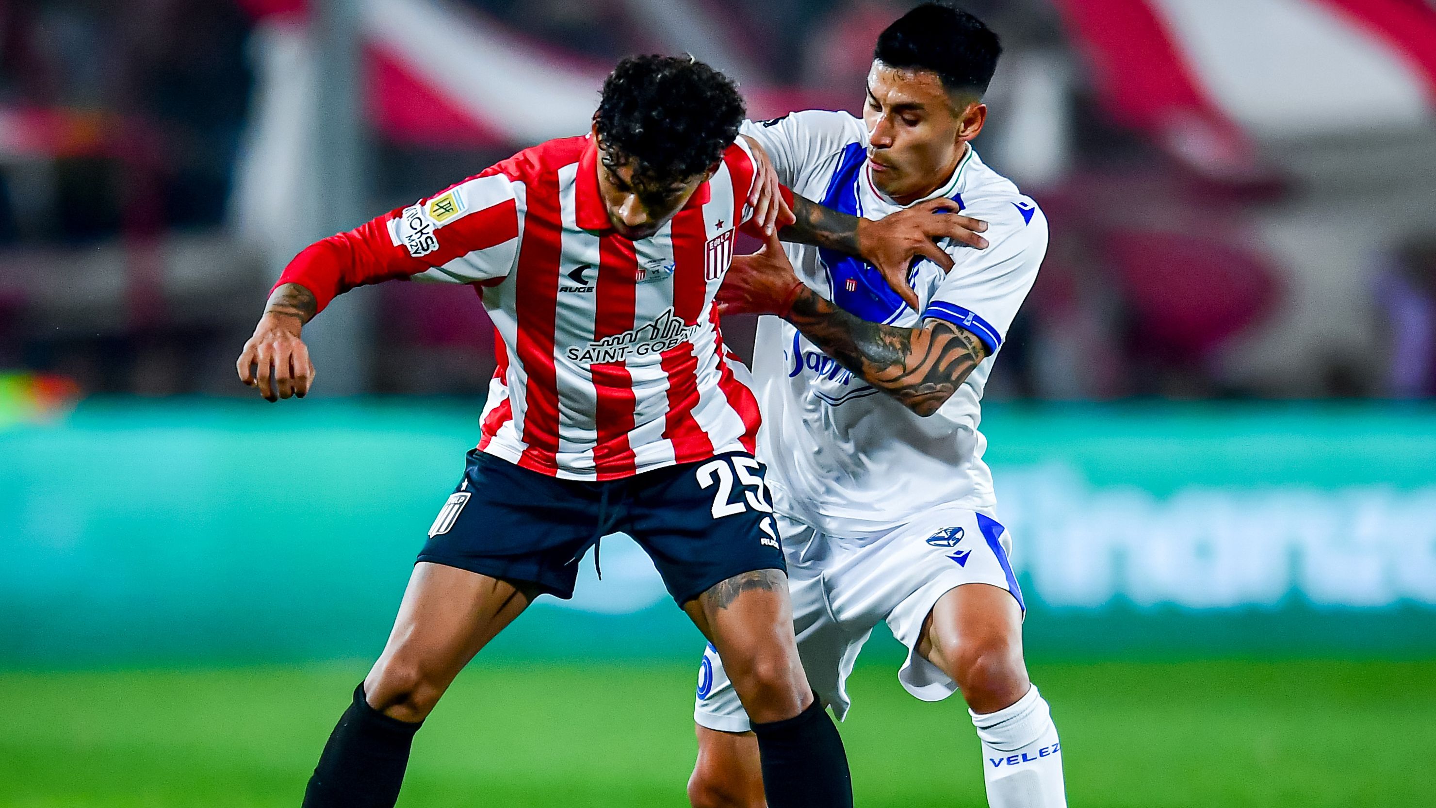 Estudiantes v Velez - Supercopa Internacional