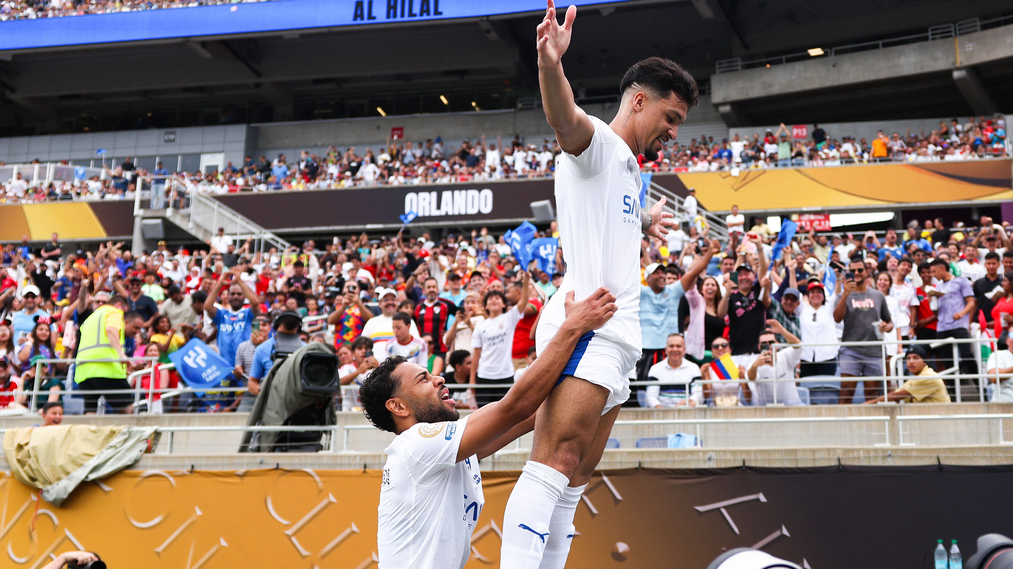 Fluminense FC v Al-Hilal: Quarter Final - FIFA Club World Cup 2025