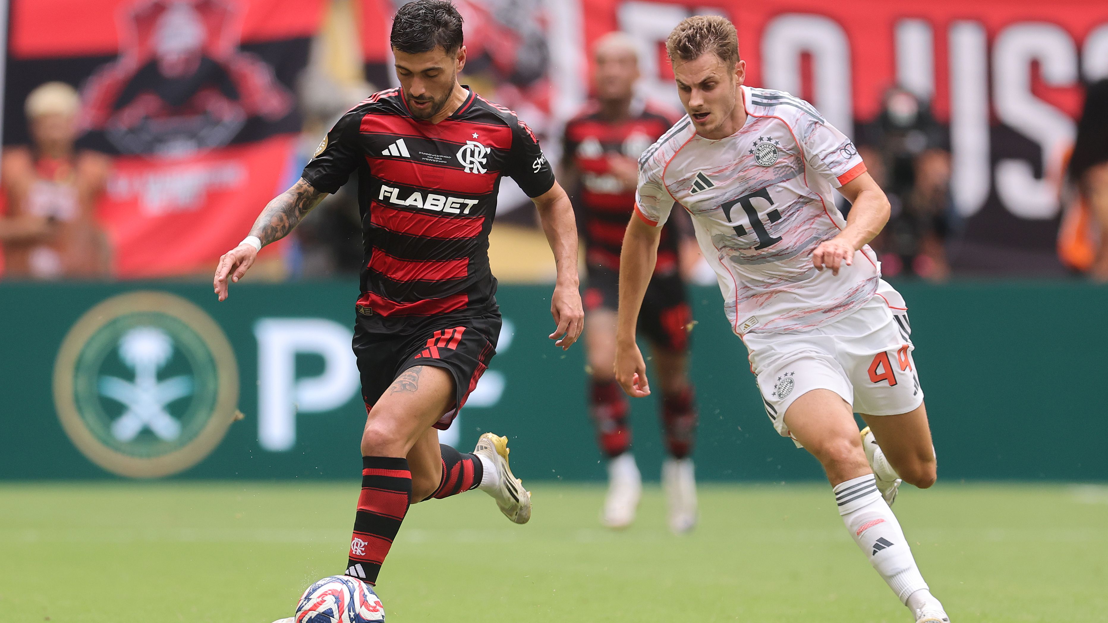 CR Flamengo v FC Bayern München: Round Of 16 - FIFA Club World Cup 2025