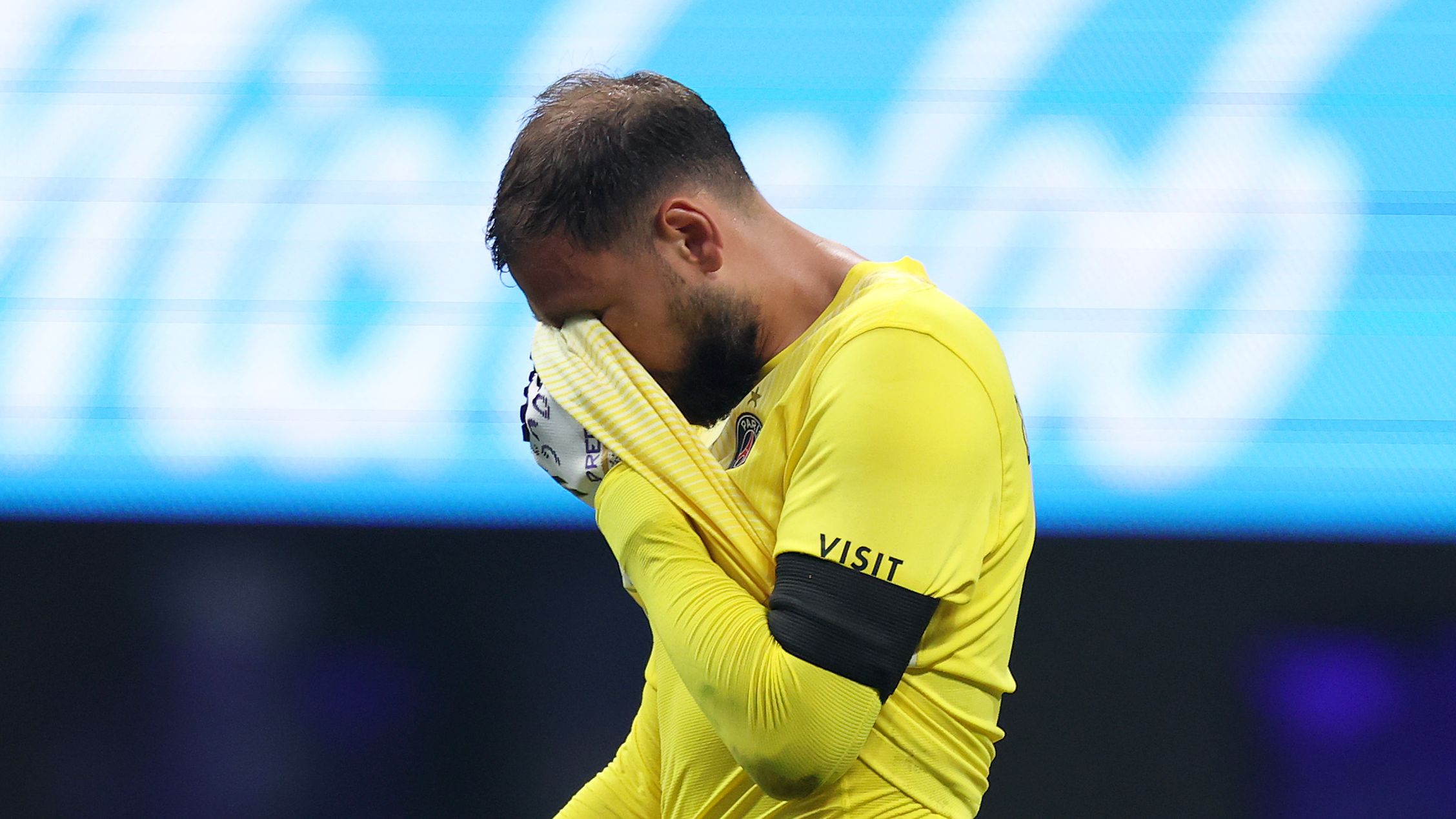 Luis Enrique defends Gianluigi Donnarumma over Jamal Musiala injury and says PSG goalkeeper has been in touch with Bayern Munich star | Goal.com UK