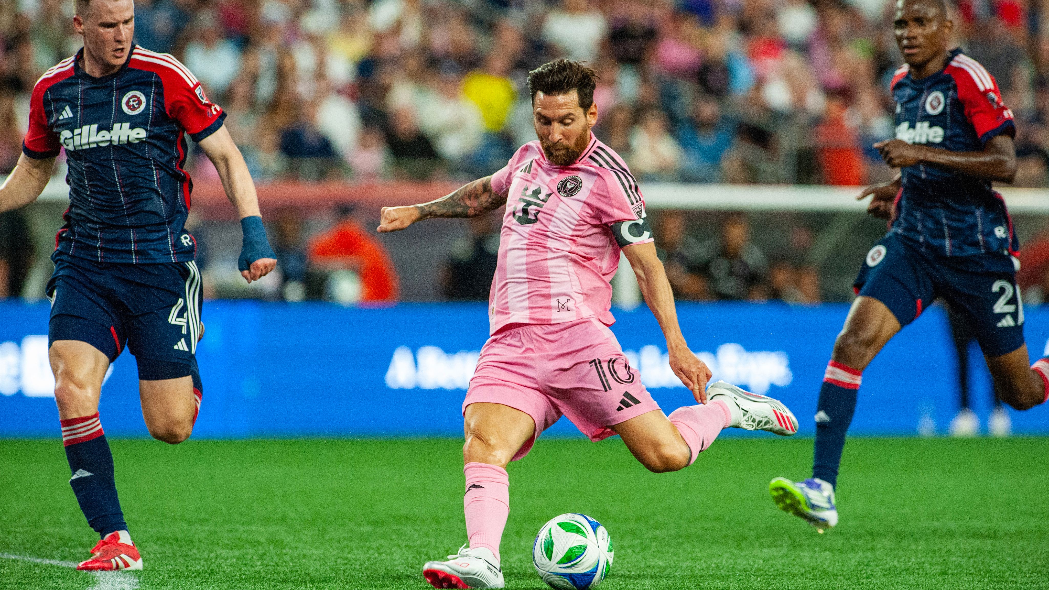 FBL-MLS-MIAMI-NEW ENGLAND