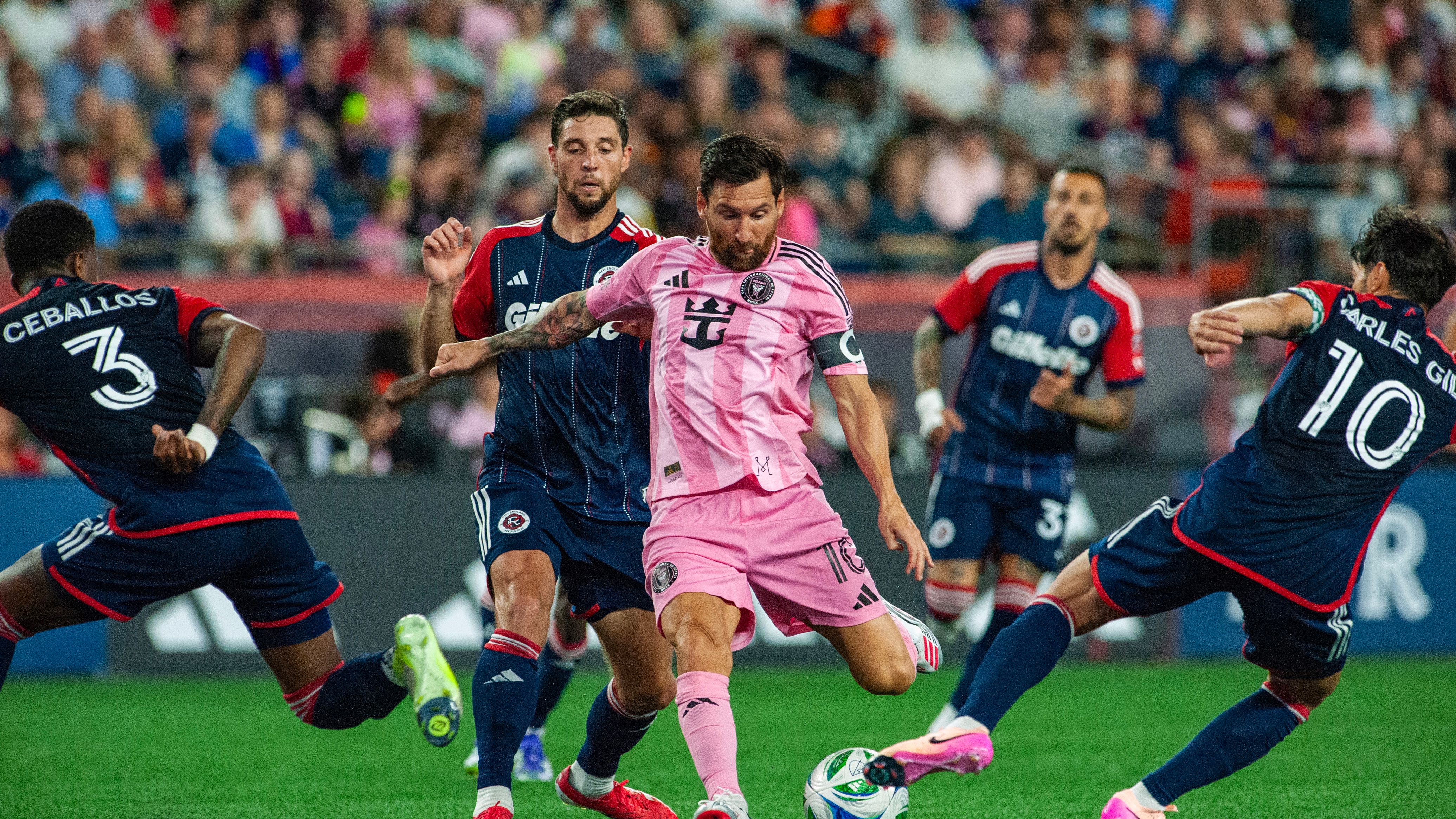 FBL-MLS-MIAMI-NEW ENGLAND