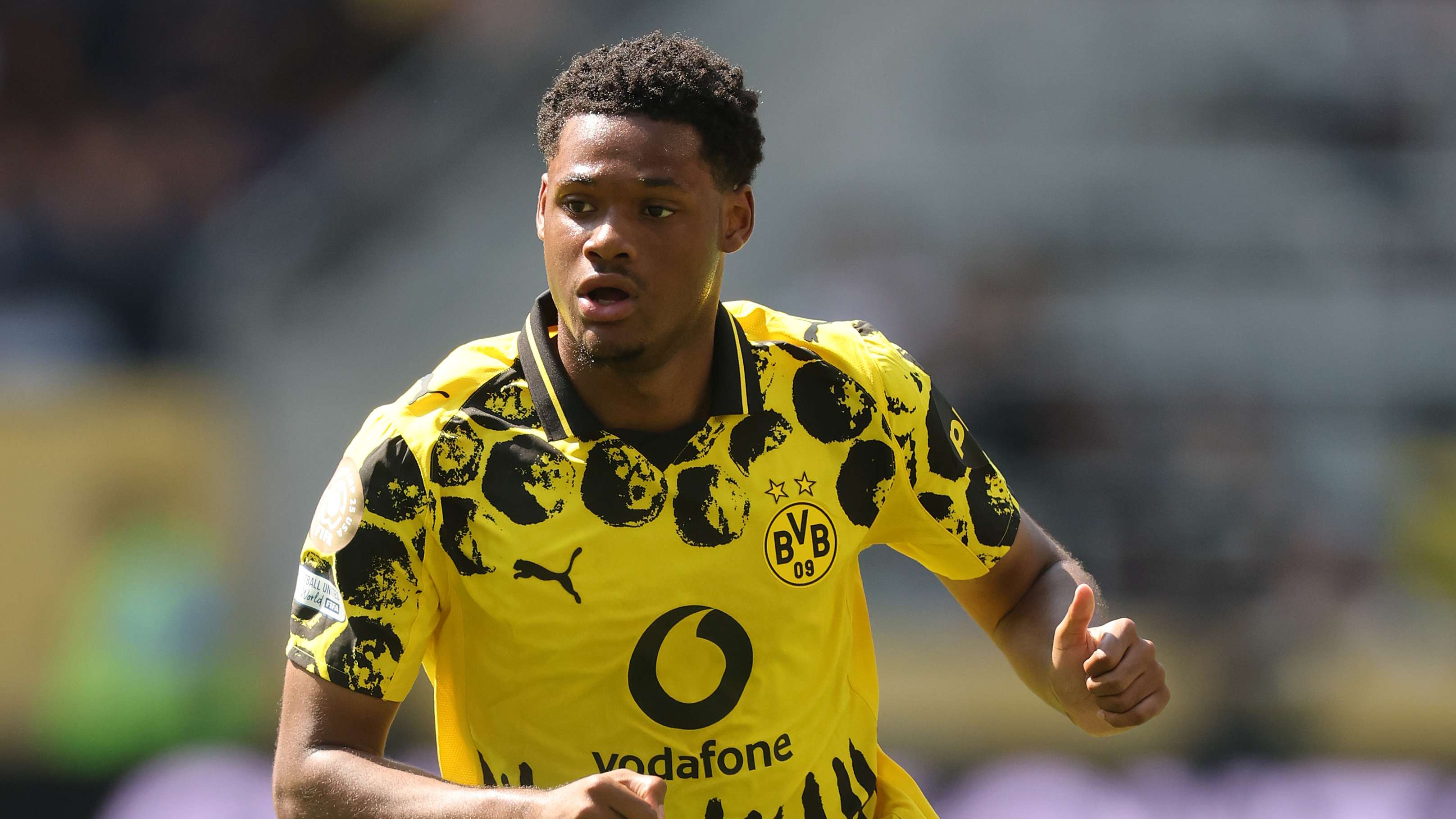 Borussia Dortmund v Ulsan HD FC: Group F - FIFA Club World Cup 2025