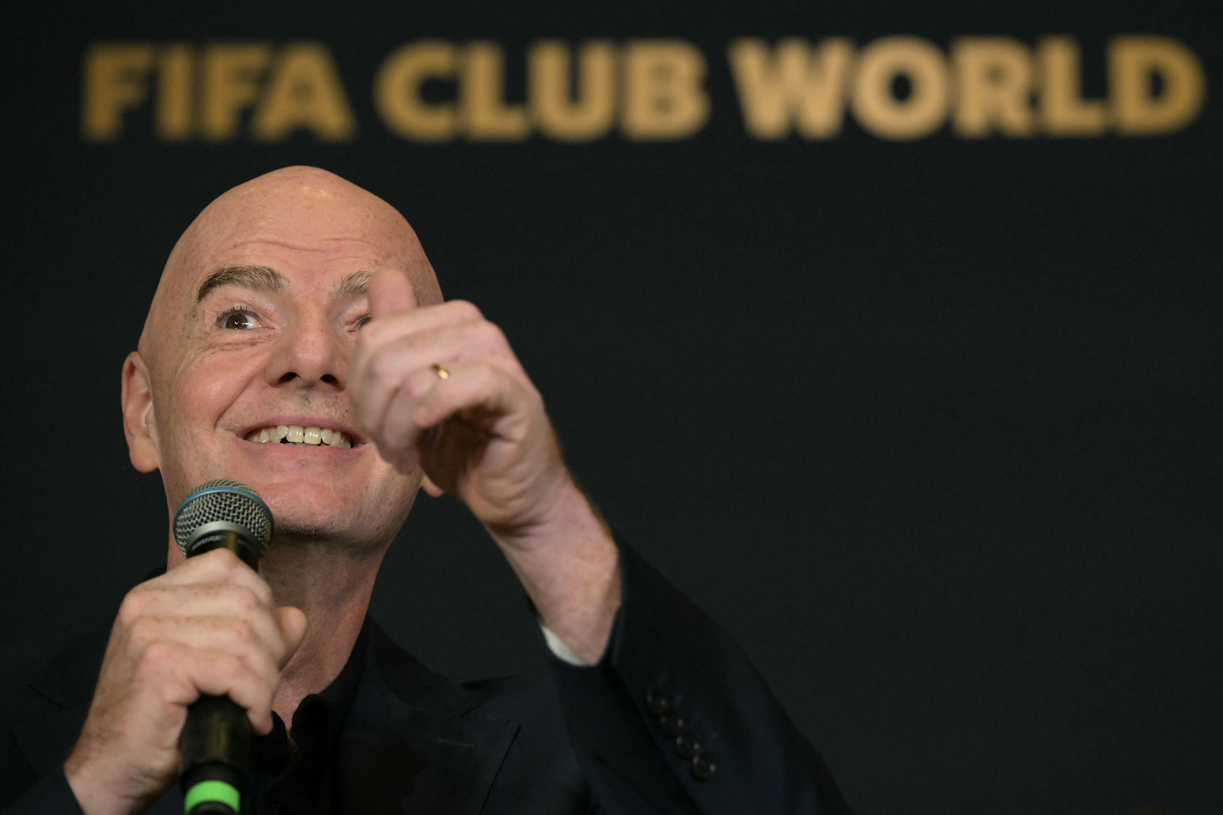 FBL-WC-CLUB-2025-PRESSER