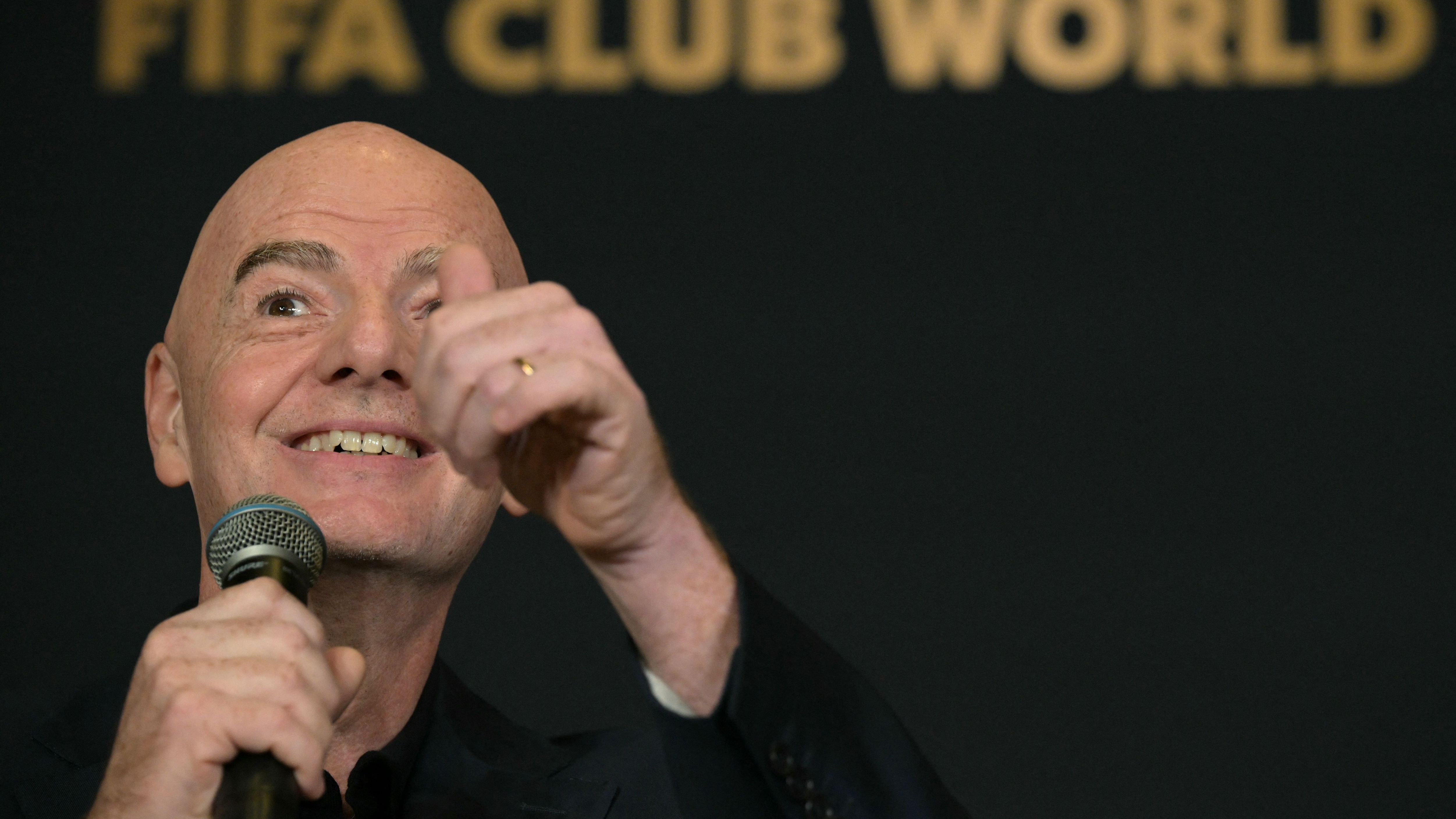 FBL-WC-CLUB-2025-PRESSER