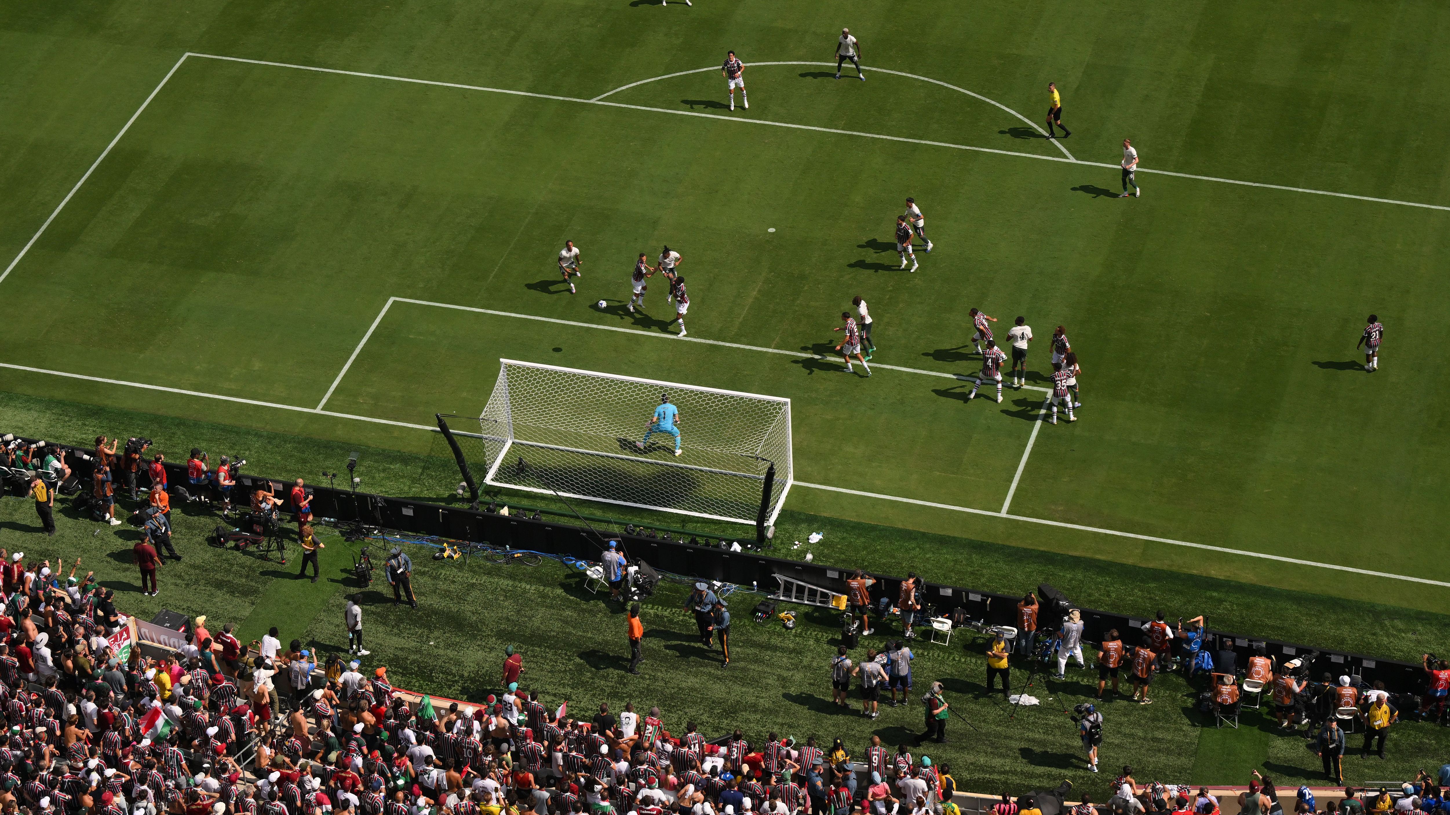 Fluminense FC v Chelsea FC: Semi Final - FIFA Club World Cup 2025