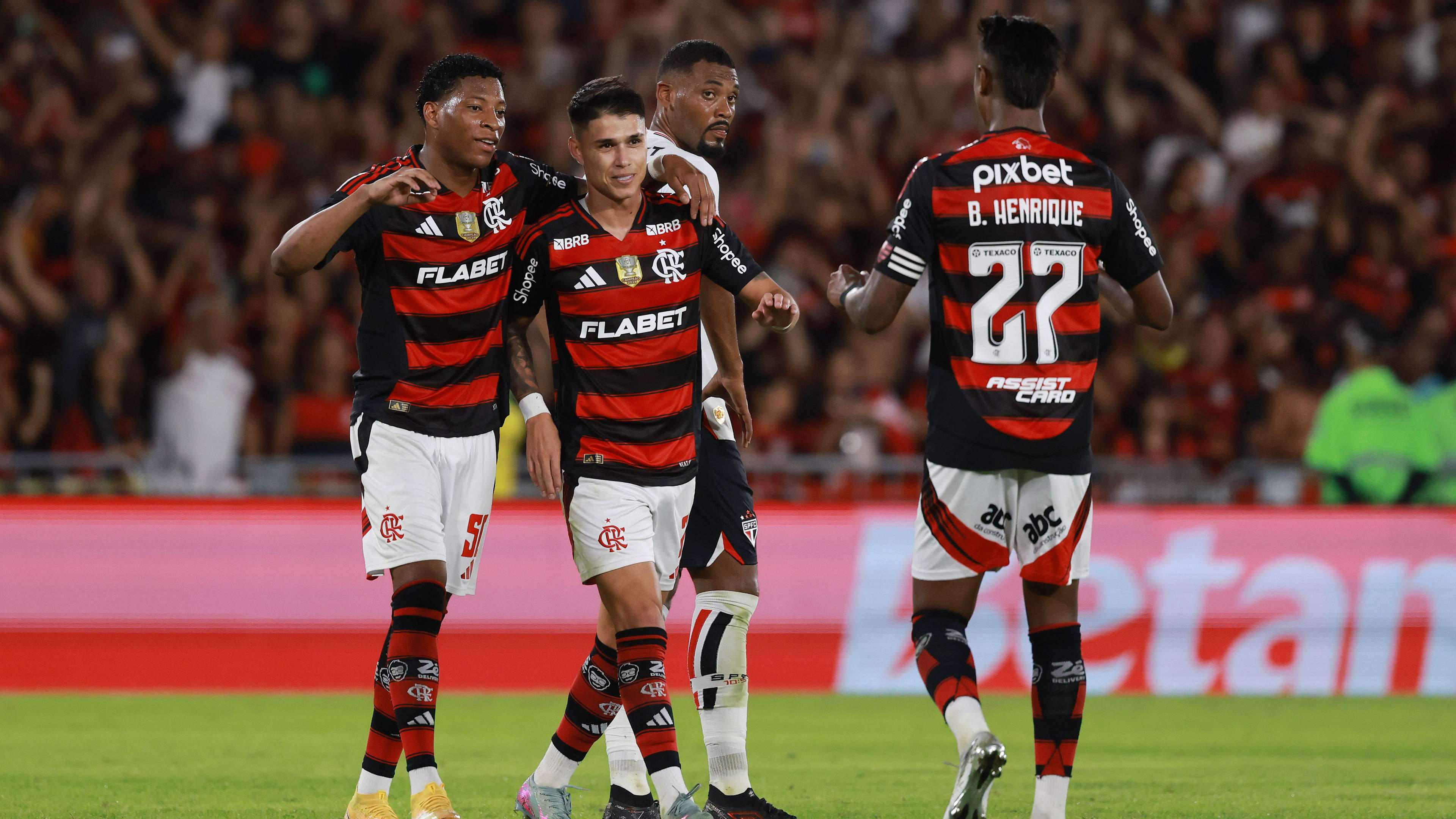Flamengo v Sao Paulo - Brasileirao 2025