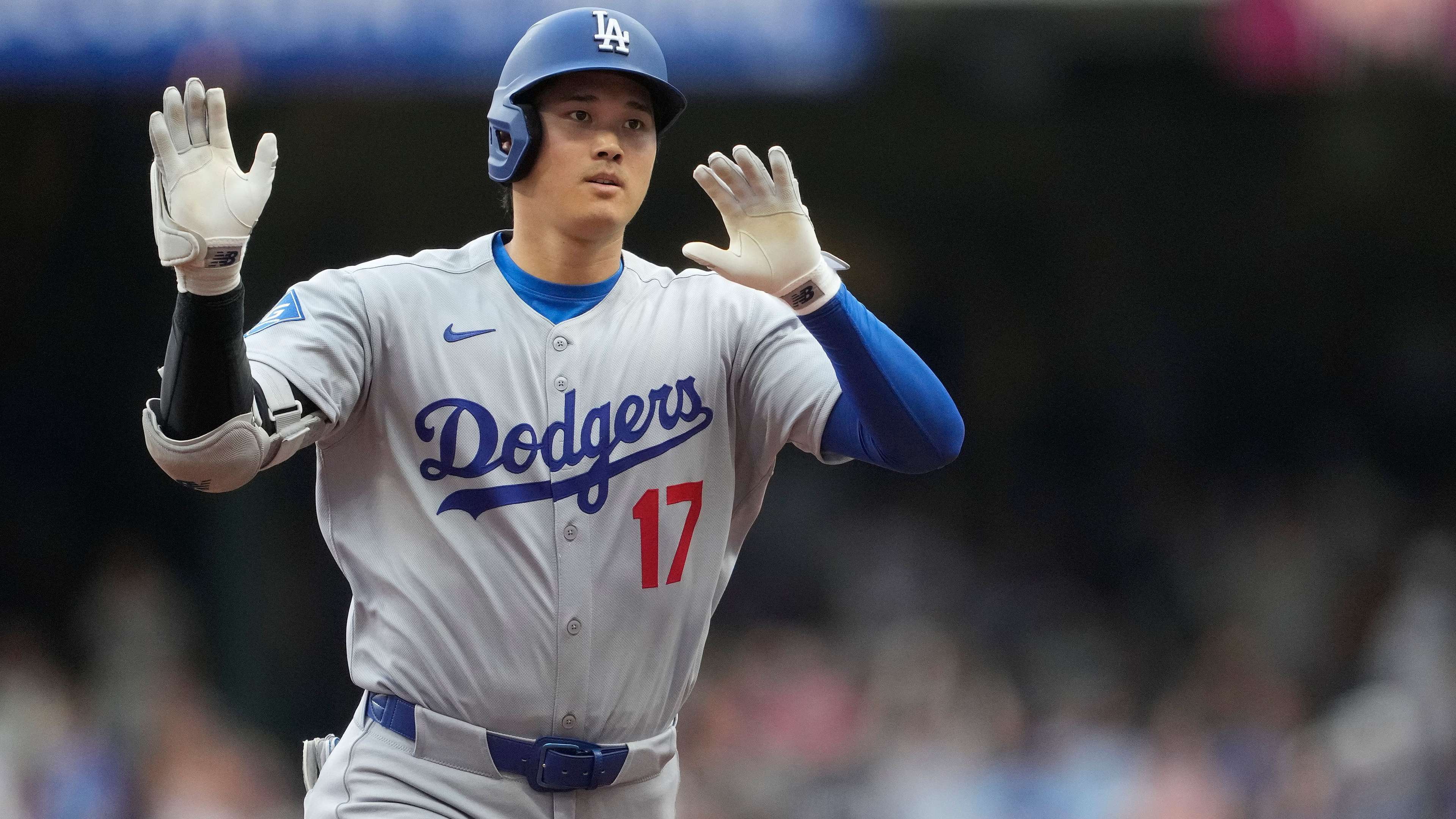 Los Angeles Dodgers v Milwaukee Brewers