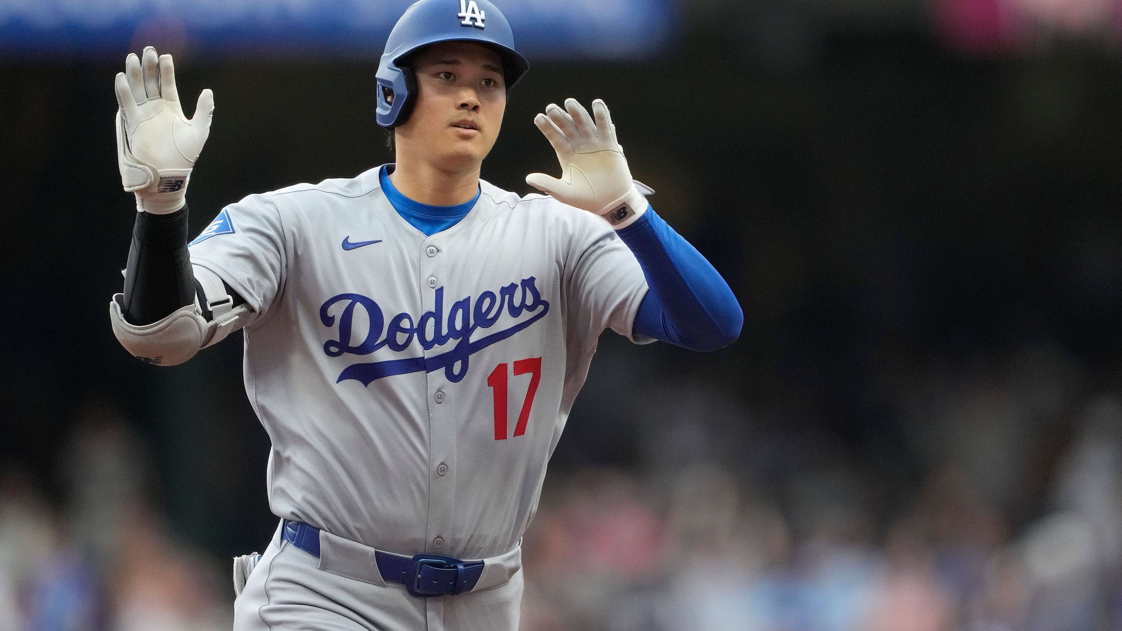 Los Angeles Dodgers v Milwaukee Brewers