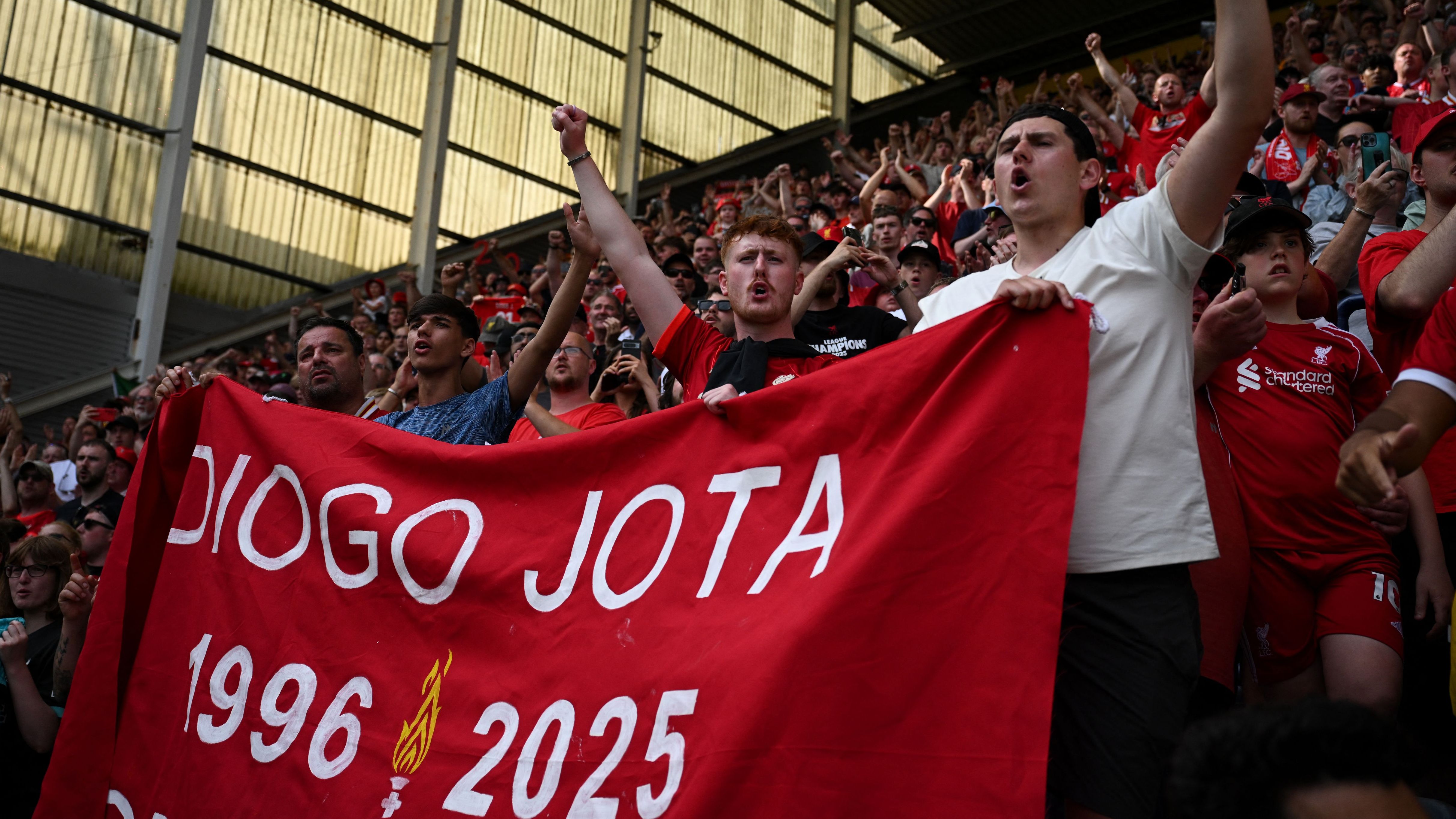 Liverpool reveal plans for Diogo Jota sculpture & 'Forever 20' emblem on upcoming new kit in 'more permanent tributes' to striker after tragic death in road accident | Goal.com UK