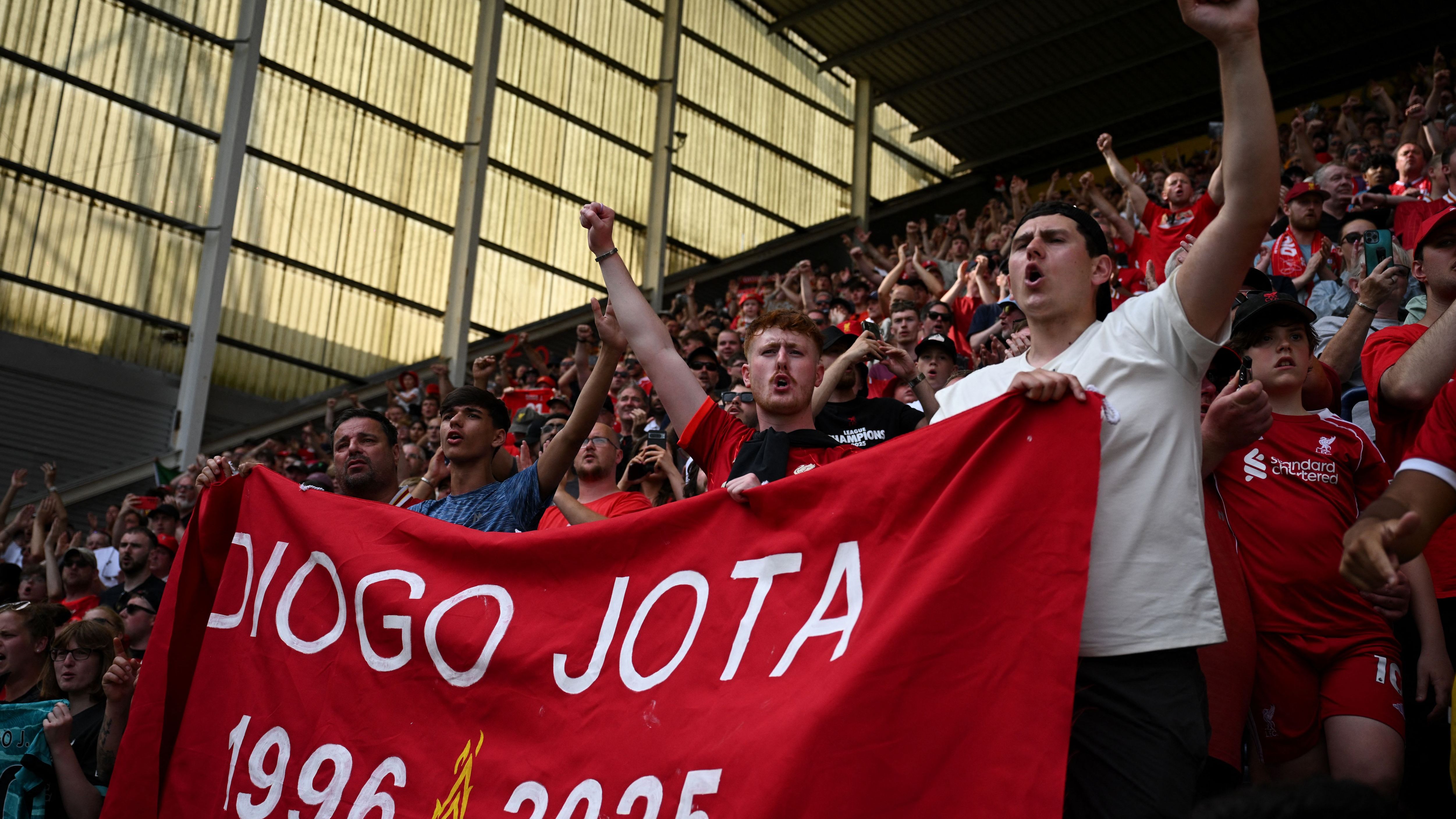 FBL-ENG-PR-PRESTON-LIVERPOOL-FRIENDLY