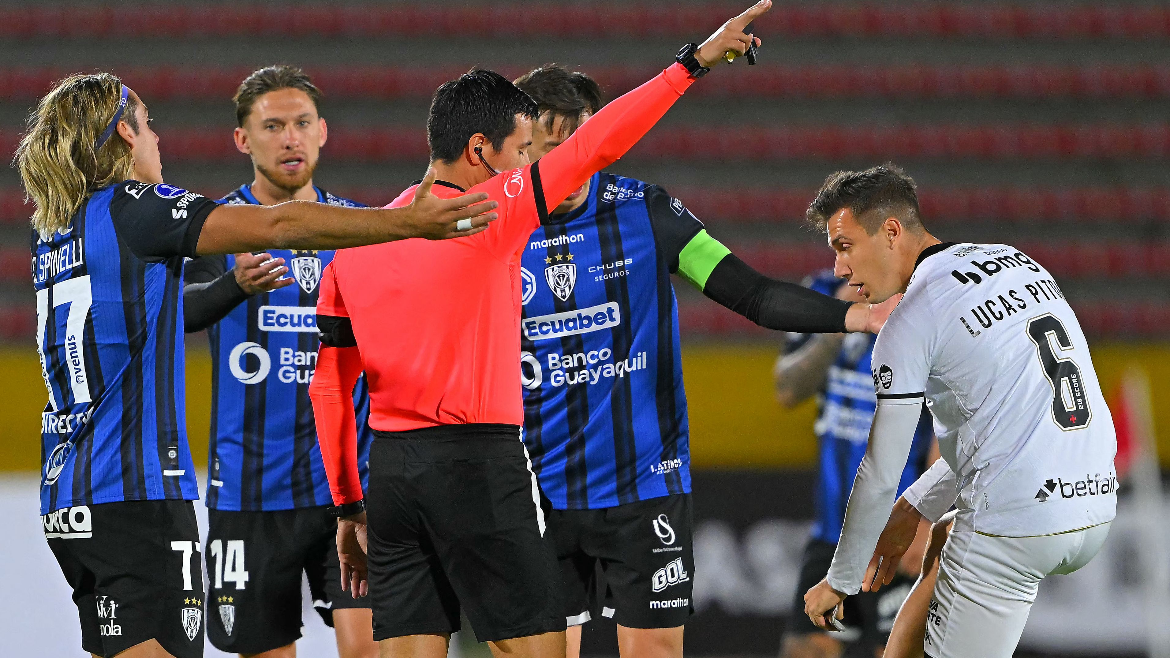 FBL-SUDAMERICANA-DELVALLE-VASCO