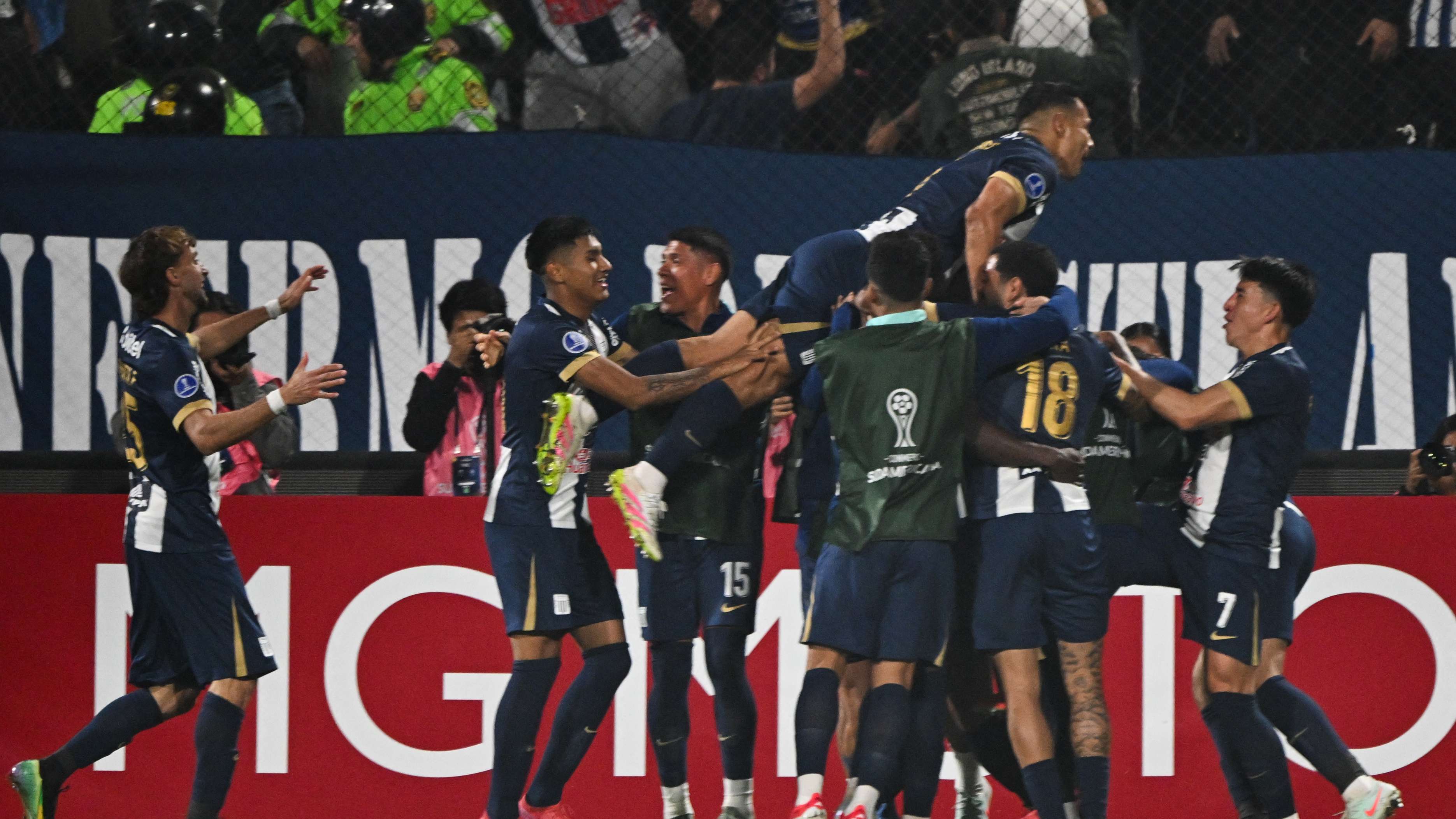 FBL-SUDAMERICANA-ALIANZA-GREMIO