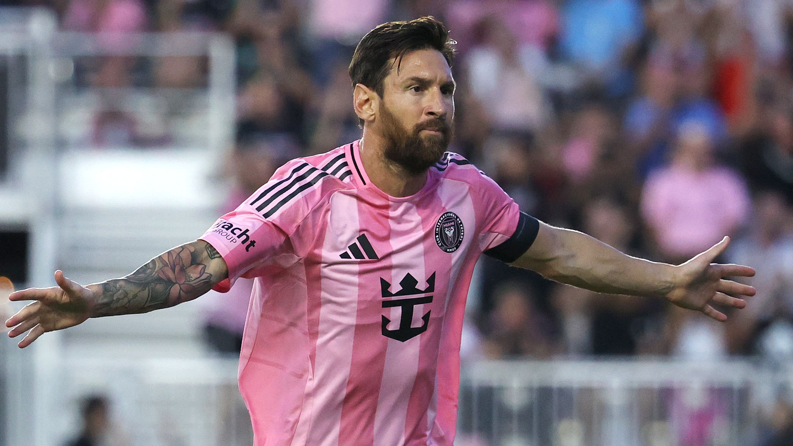 Messi celebrating goal