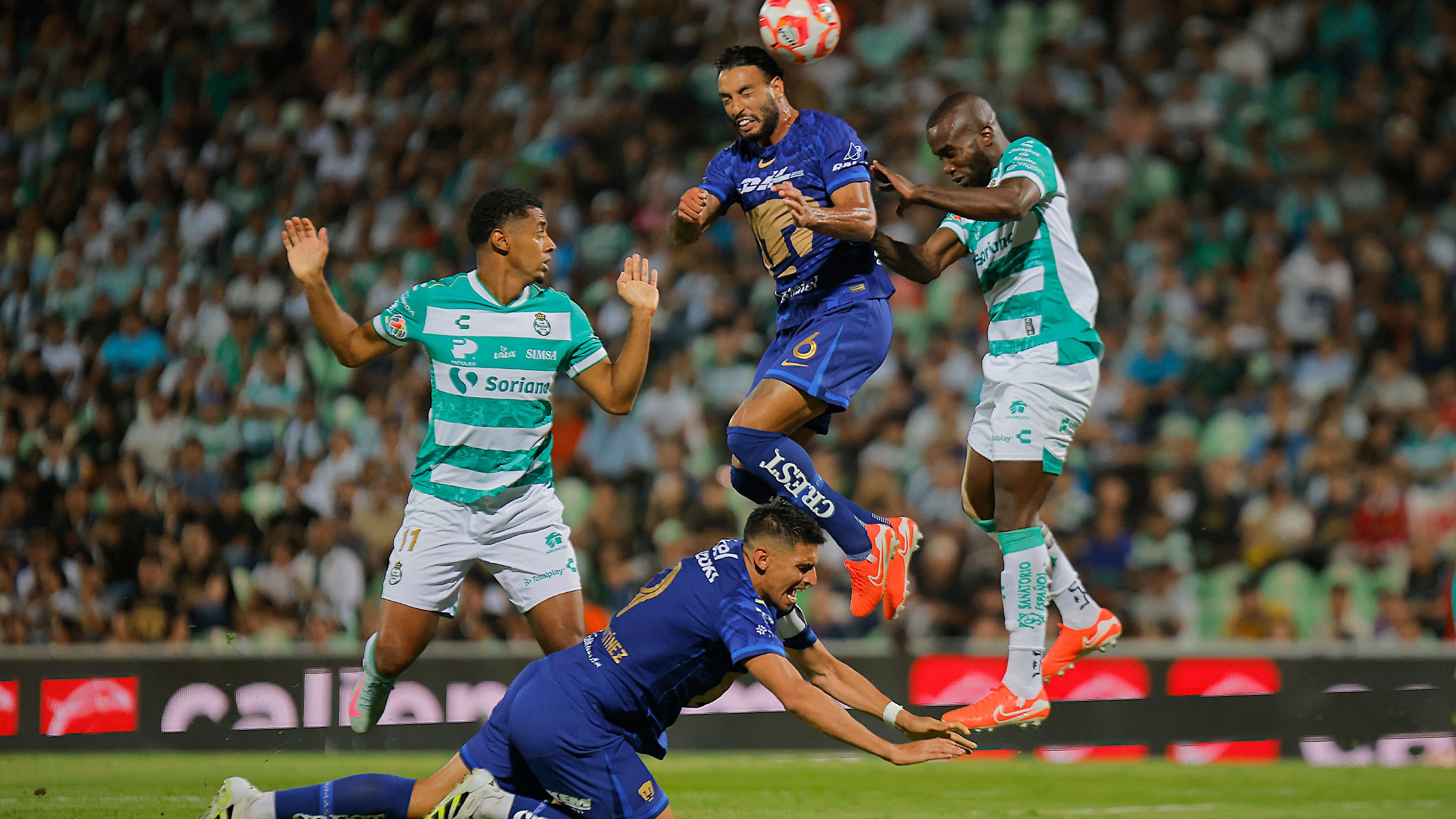 Santos Laguna v Pumas UNAM - Torneo Apertura 2025 Liga MX