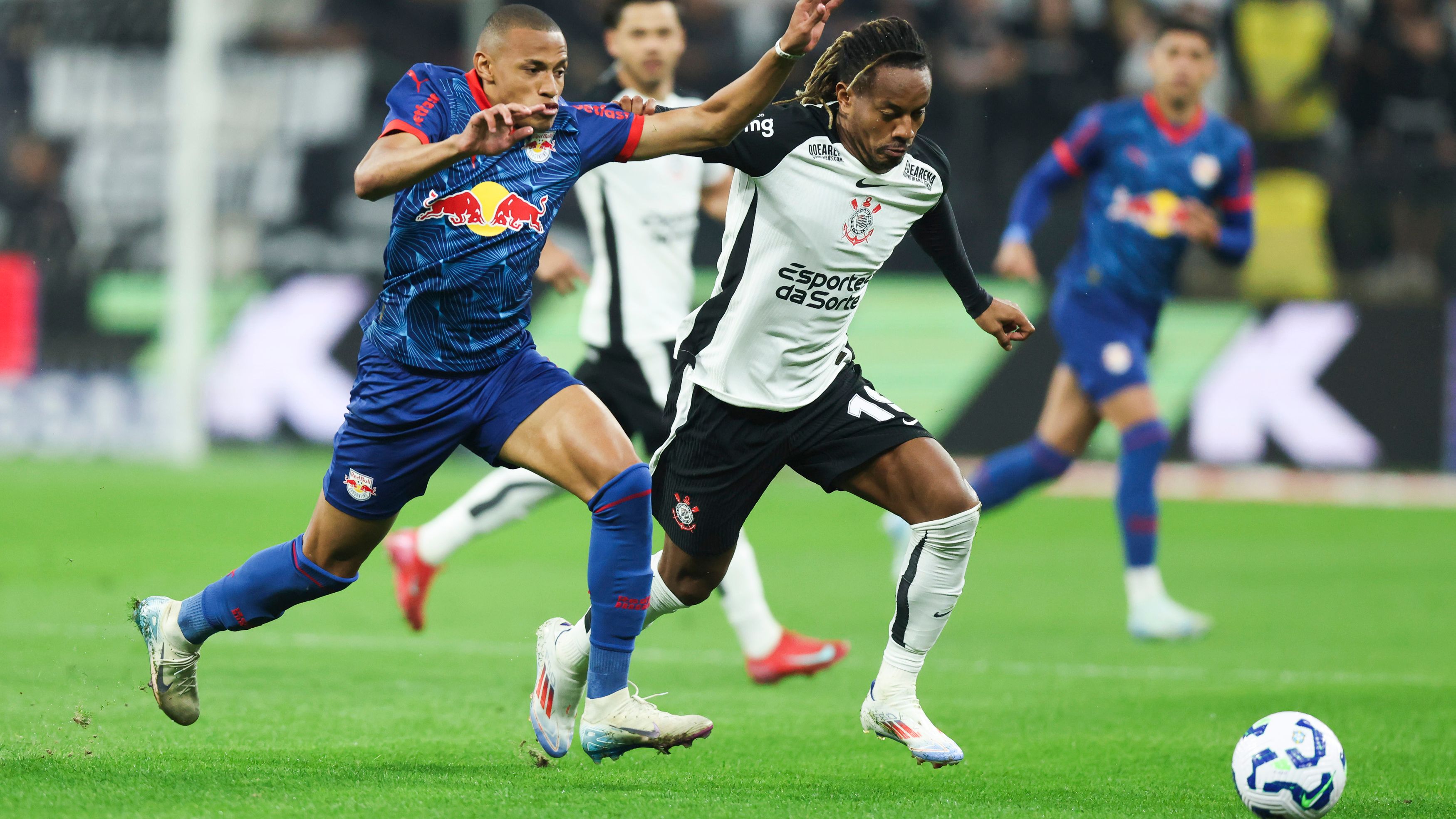 Corinthians v Bragantino - Brasileirao 2025