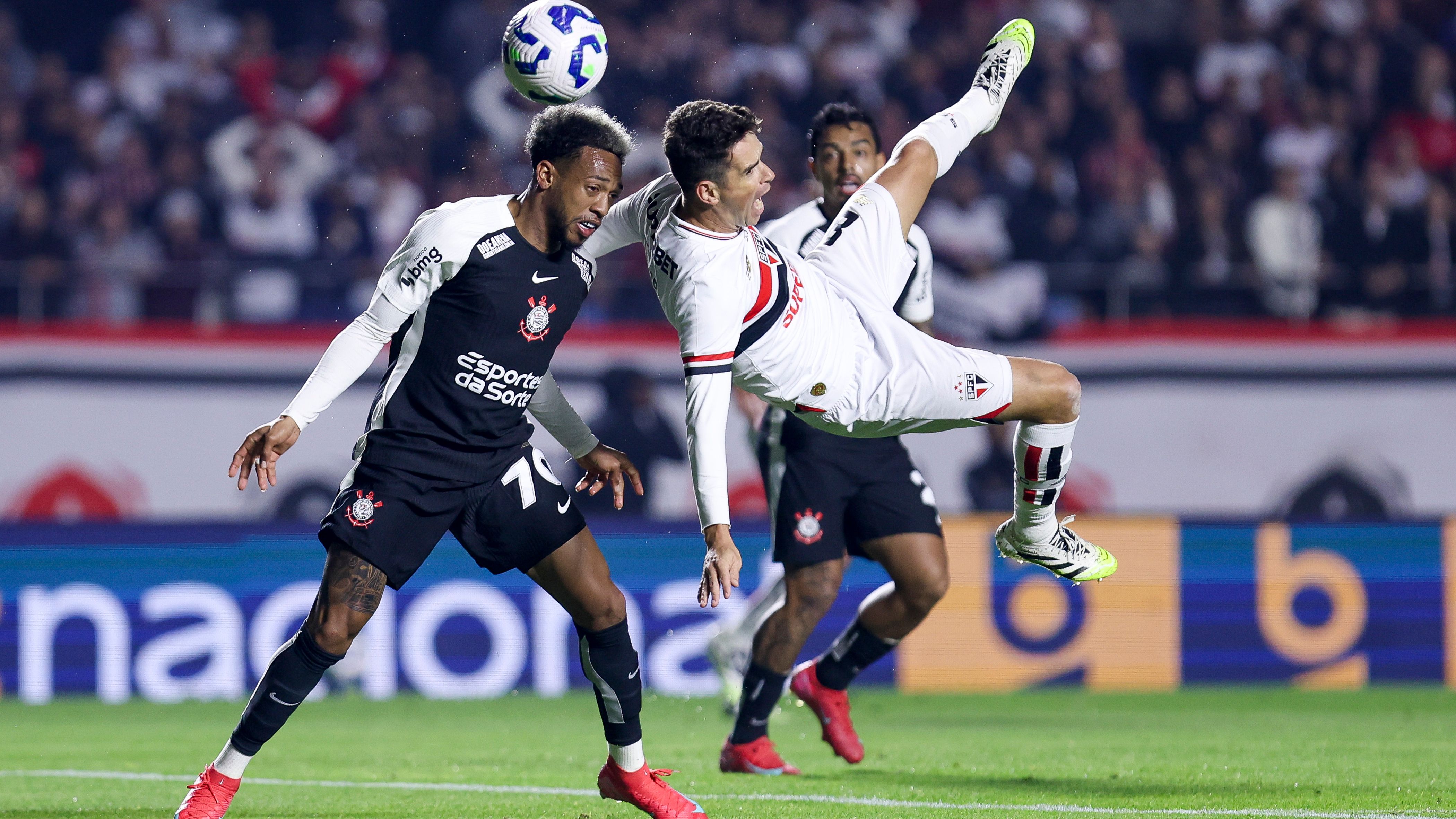 Sao Paulo v Corinthians - Brasileirao 2025