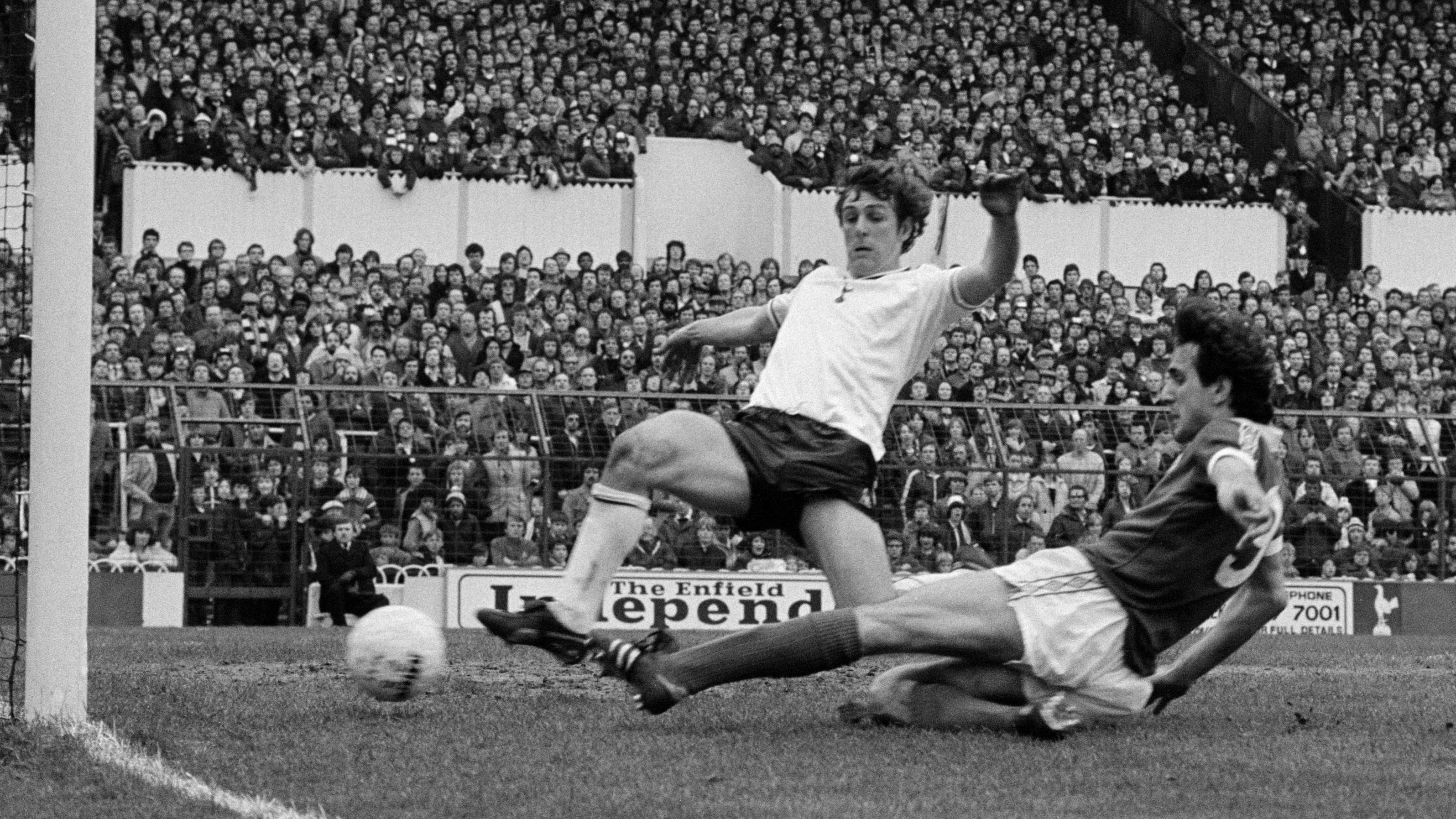 Everton FC's Imre Varadi, Graham Roberts