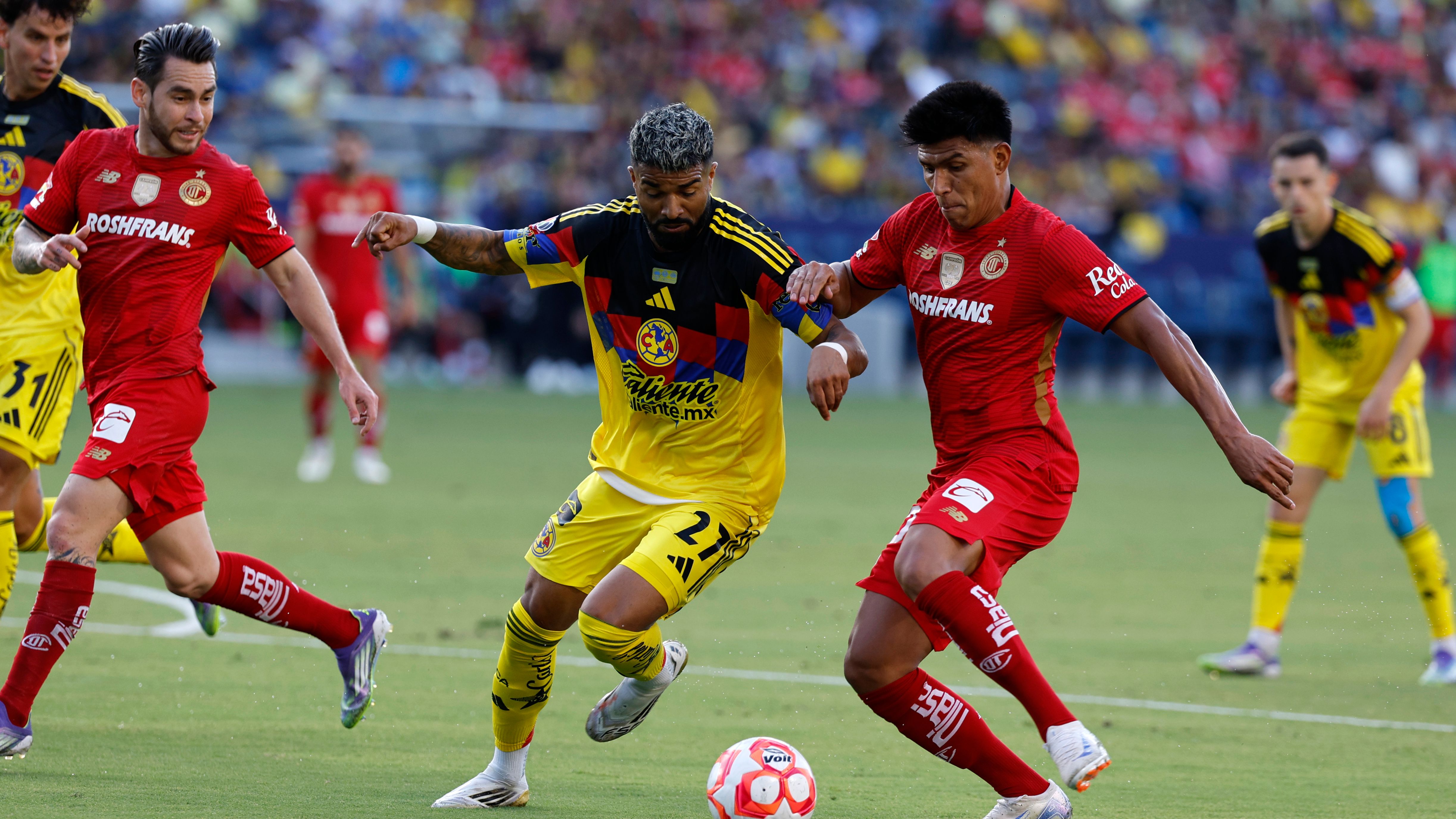 Club America v Toluca - Campeon de Campeones 2024-25